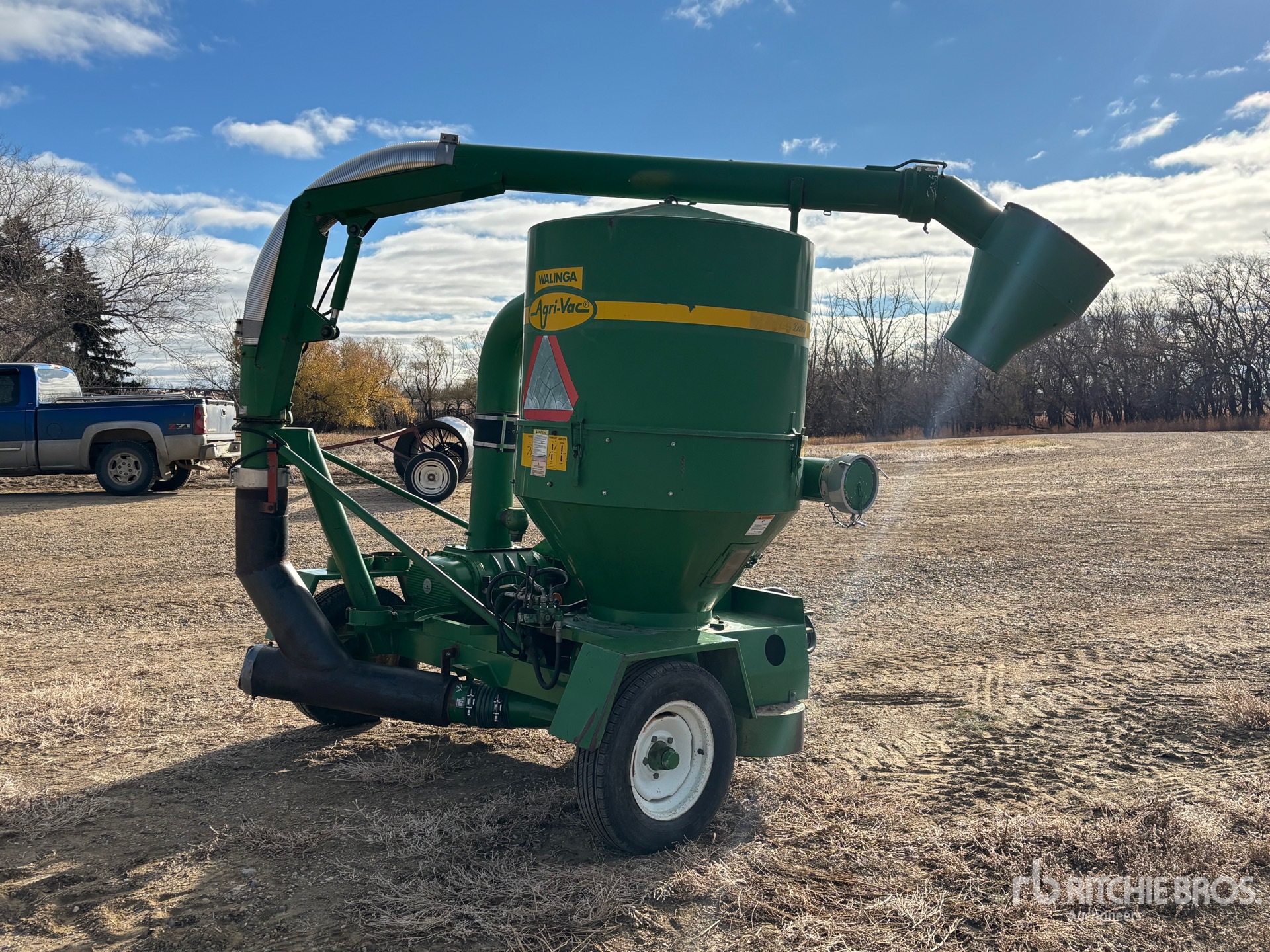 General Appearance with Foto, angolo anteriore sinistro