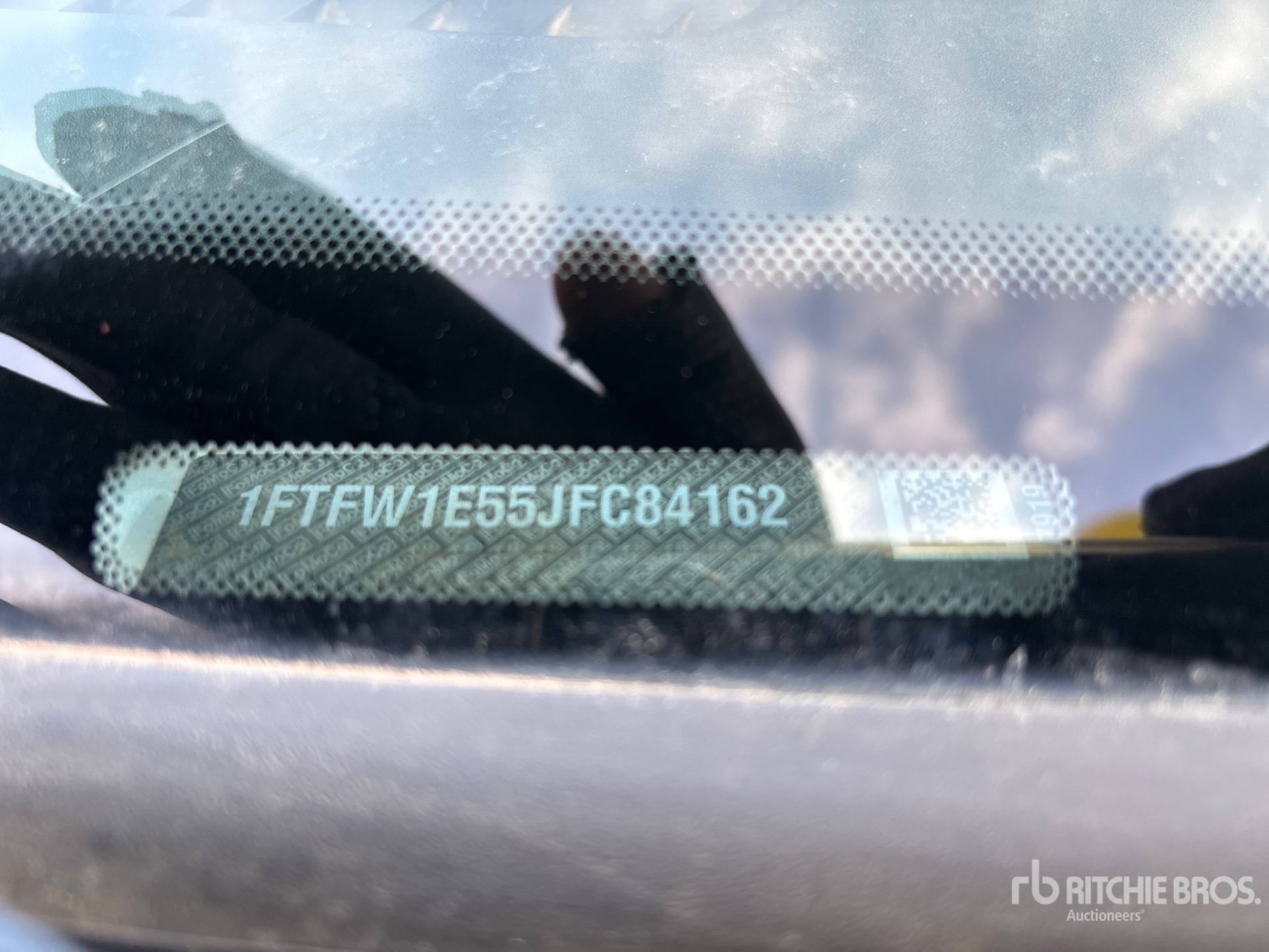 General Appearance with Numer seryjny/numer identyfikacyjny pojazdu