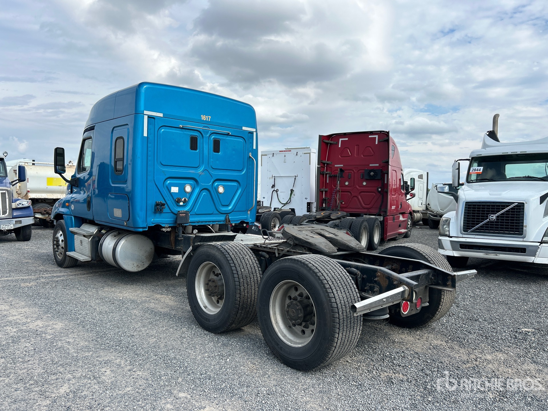 General Appearance with Zdjęcie, lewy dolny róg