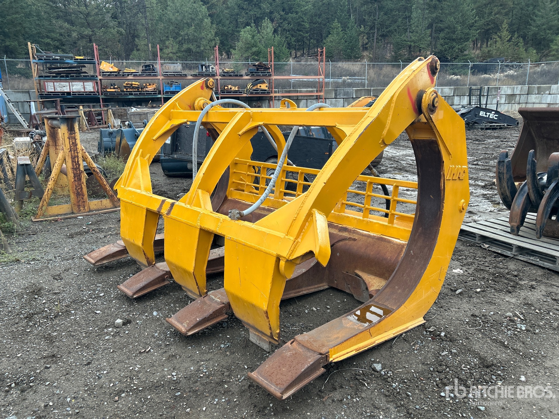 General Appearance with Image, coin avant gauche