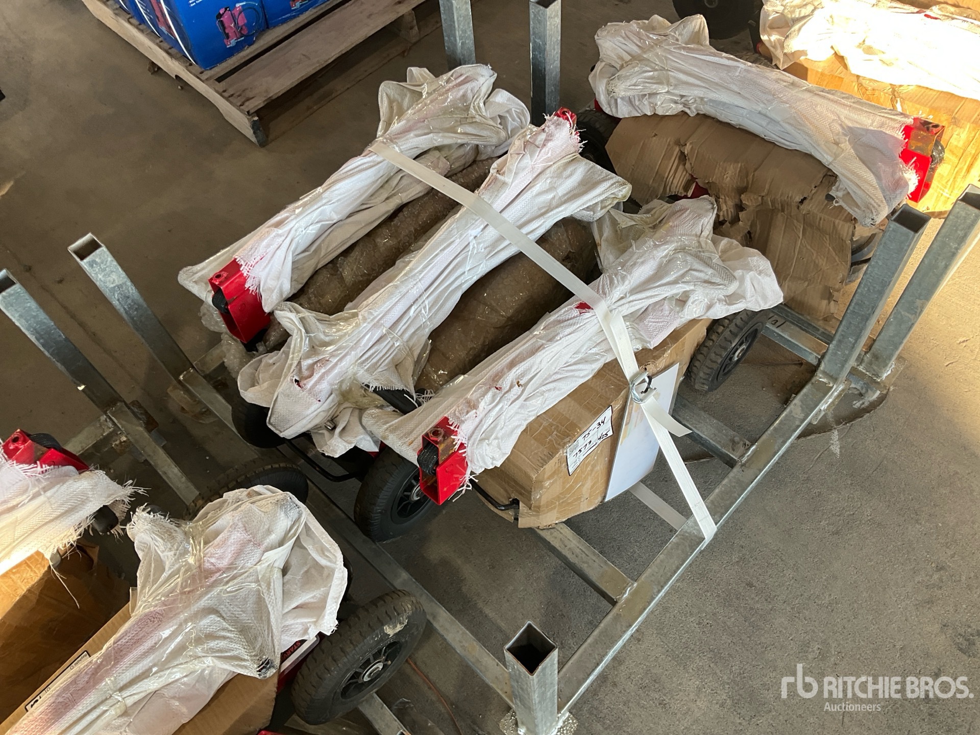 General Appearance with Bild, Ecke vorne links