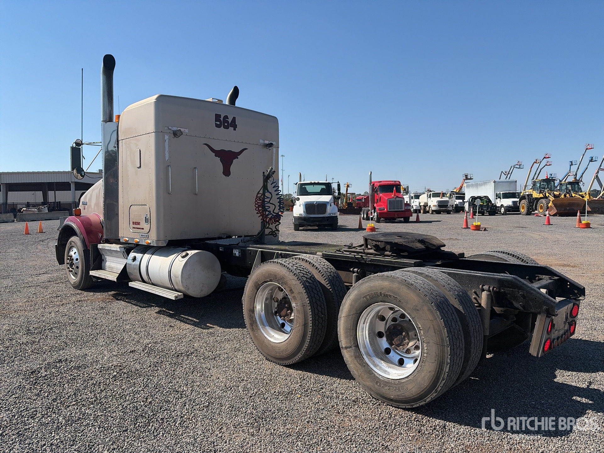 General Appearance with Picture, Left Rear Corner