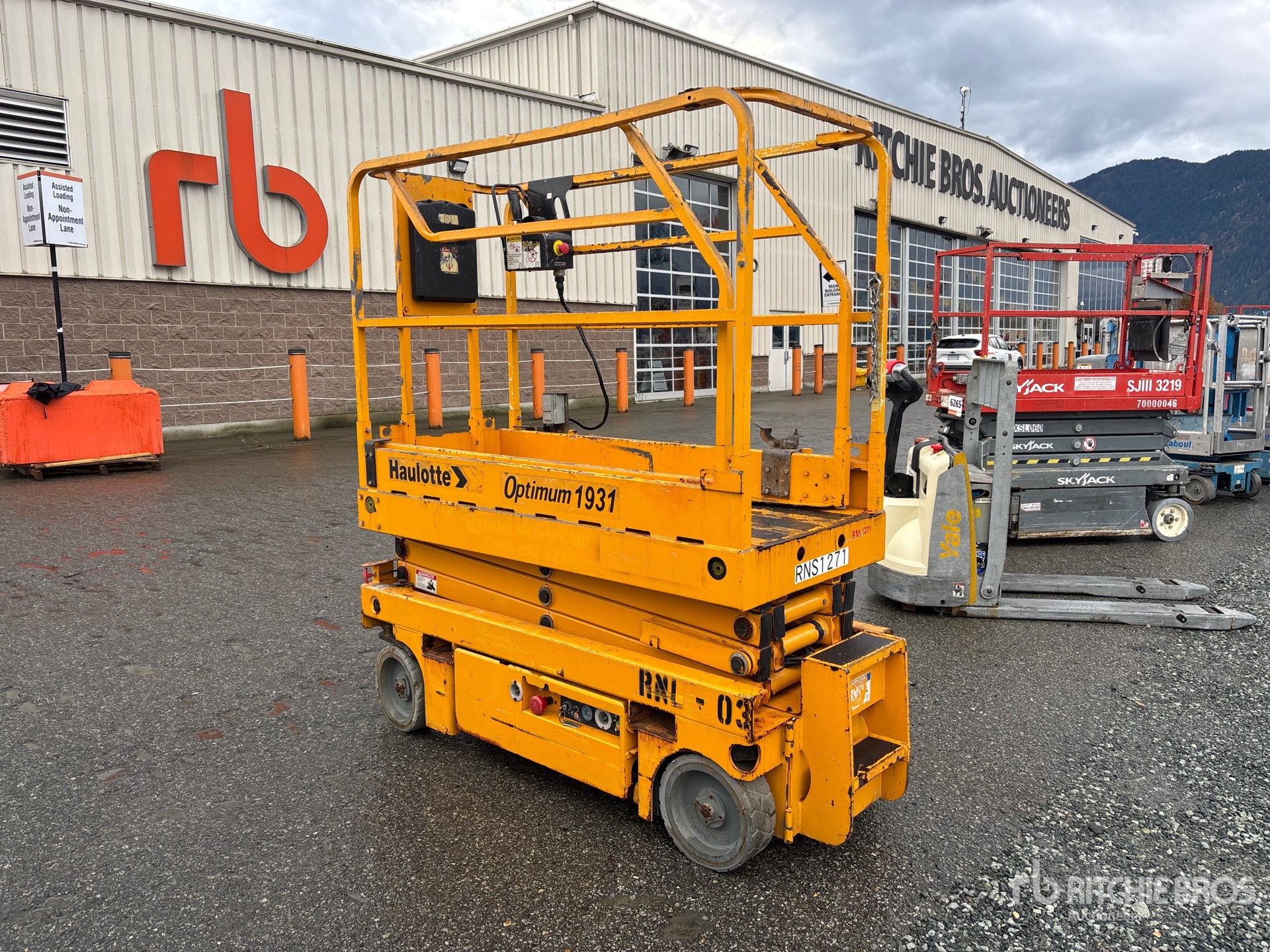 General Appearance with Picture, Left Rear Corner