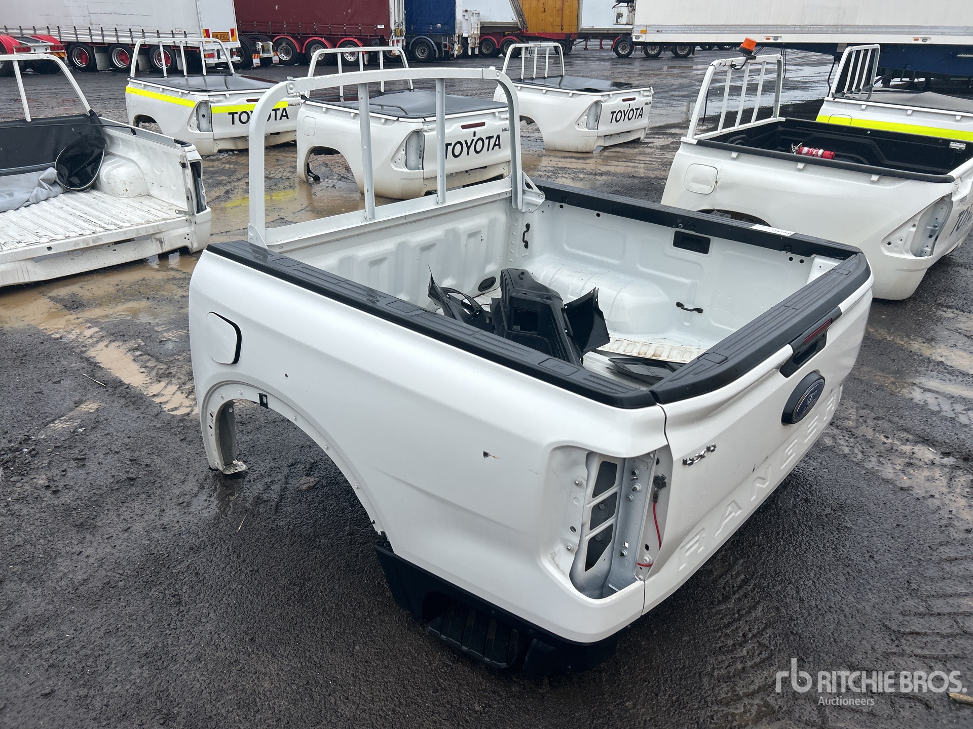 General Appearance with Picture, Right Rear Corner