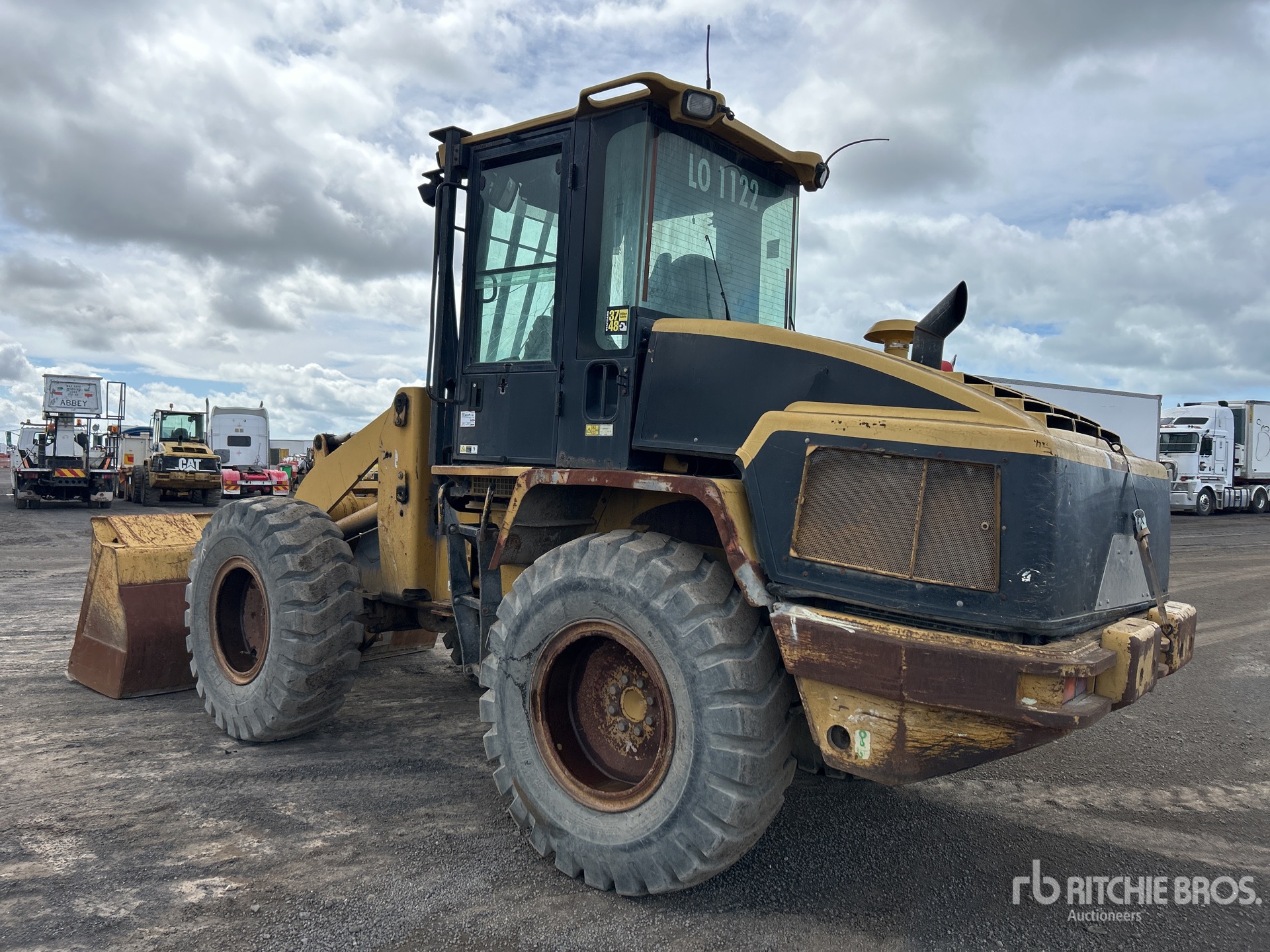 General Appearance with Picture, Left Rear Corner