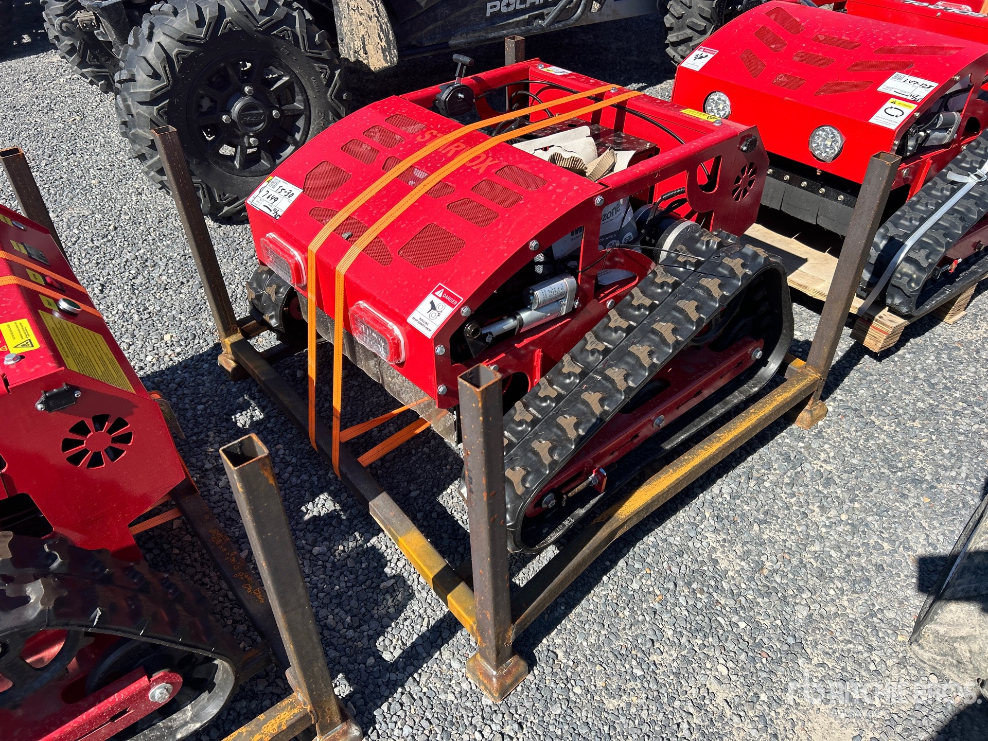 General Appearance with Foto, angolo anteriore sinistro