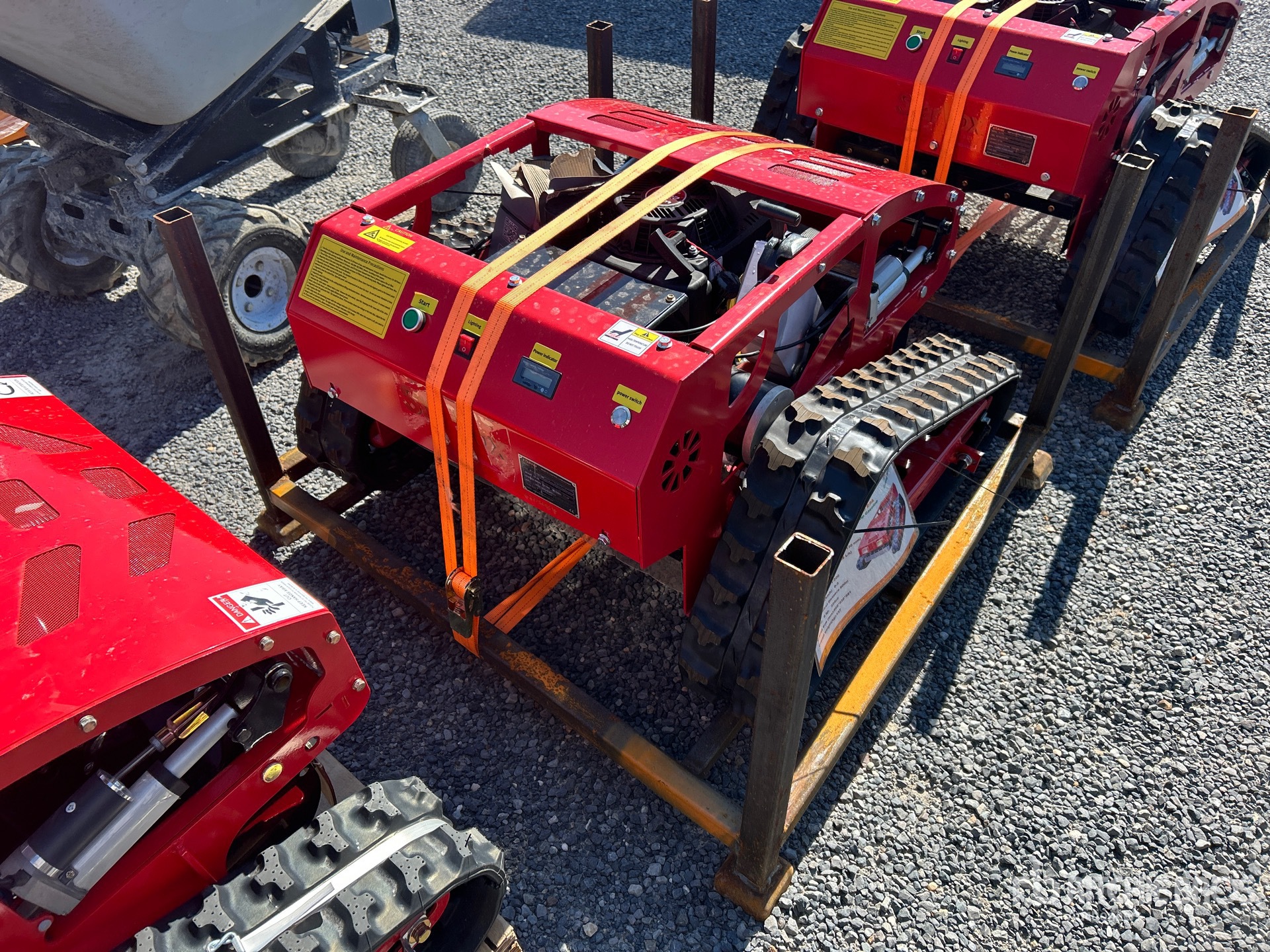 General Appearance with Foto, angolo anteriore sinistro