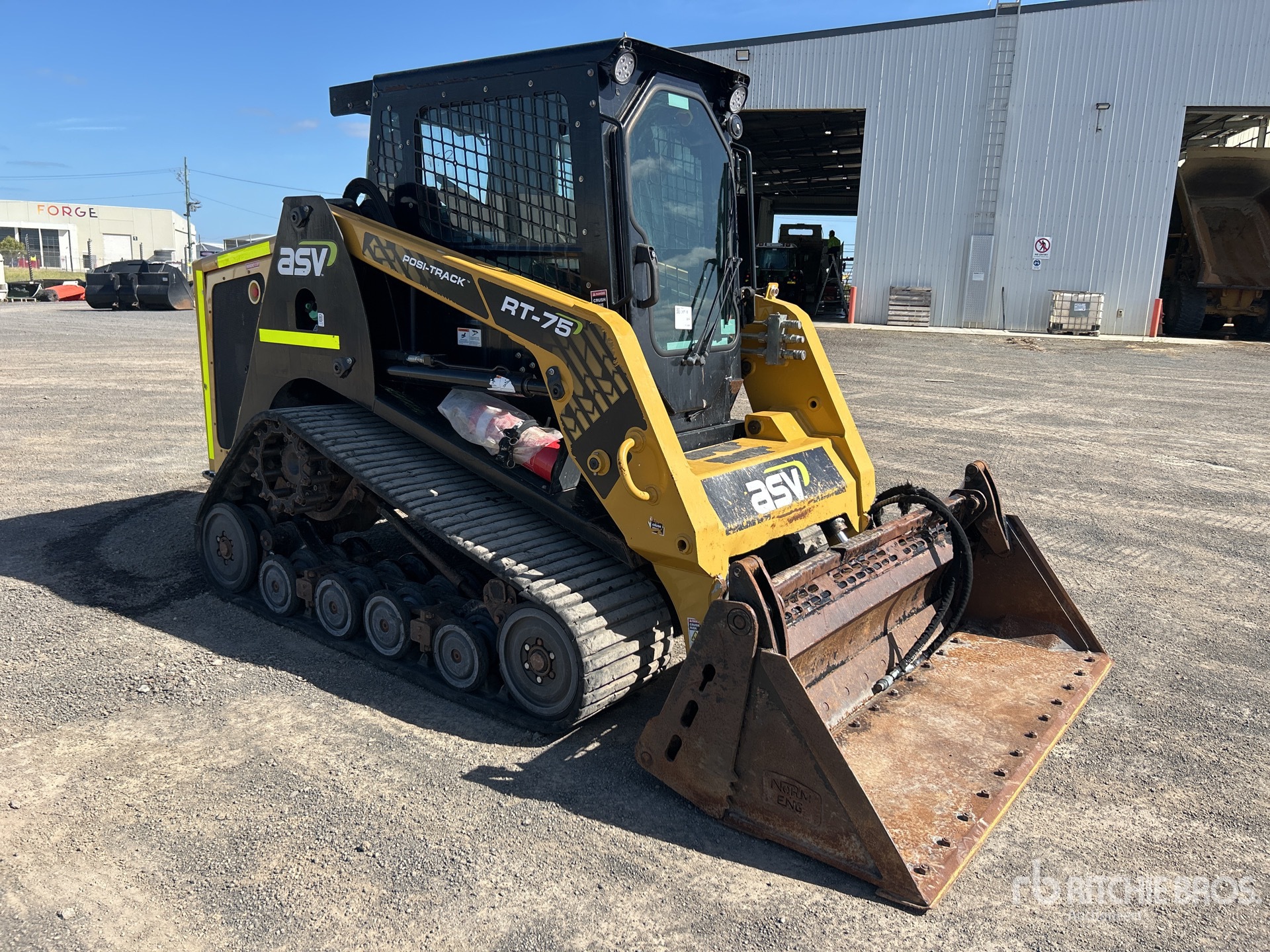 General Appearance with Picture, Right Front Corner