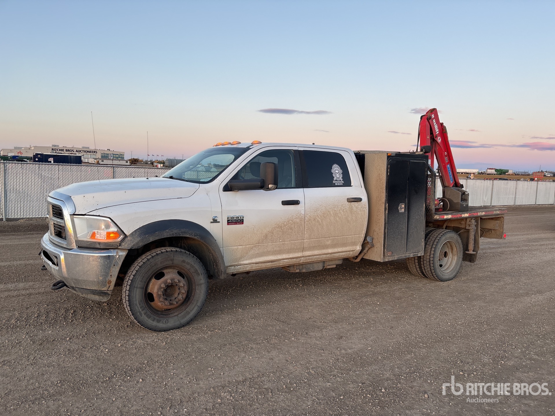 General Appearance with Picture, Left Front Corner