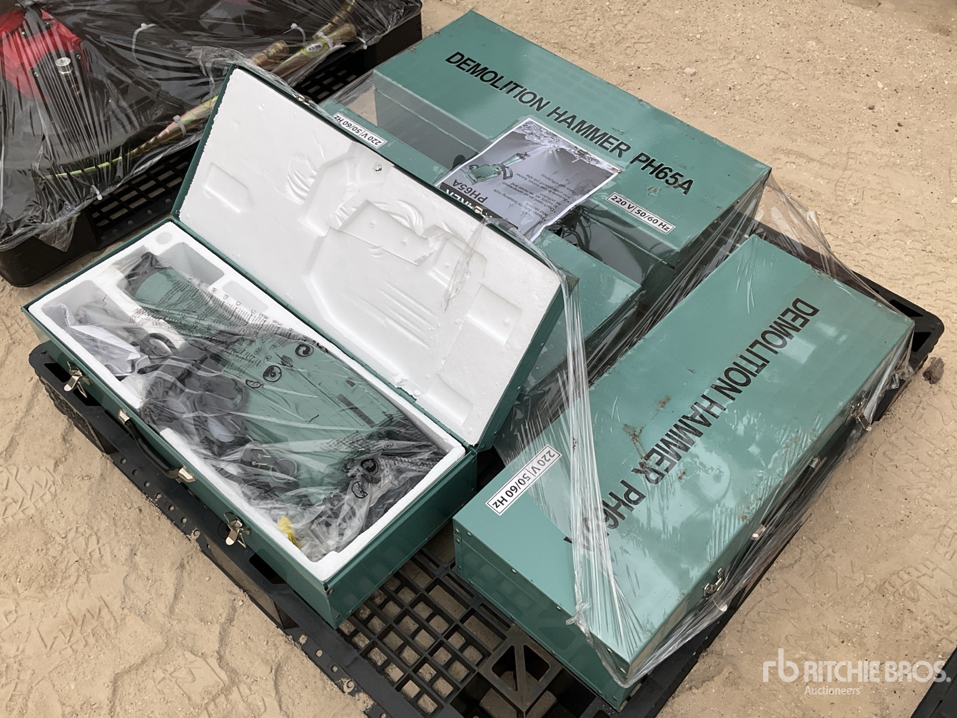 General Appearance with Picture, Left Front Corner