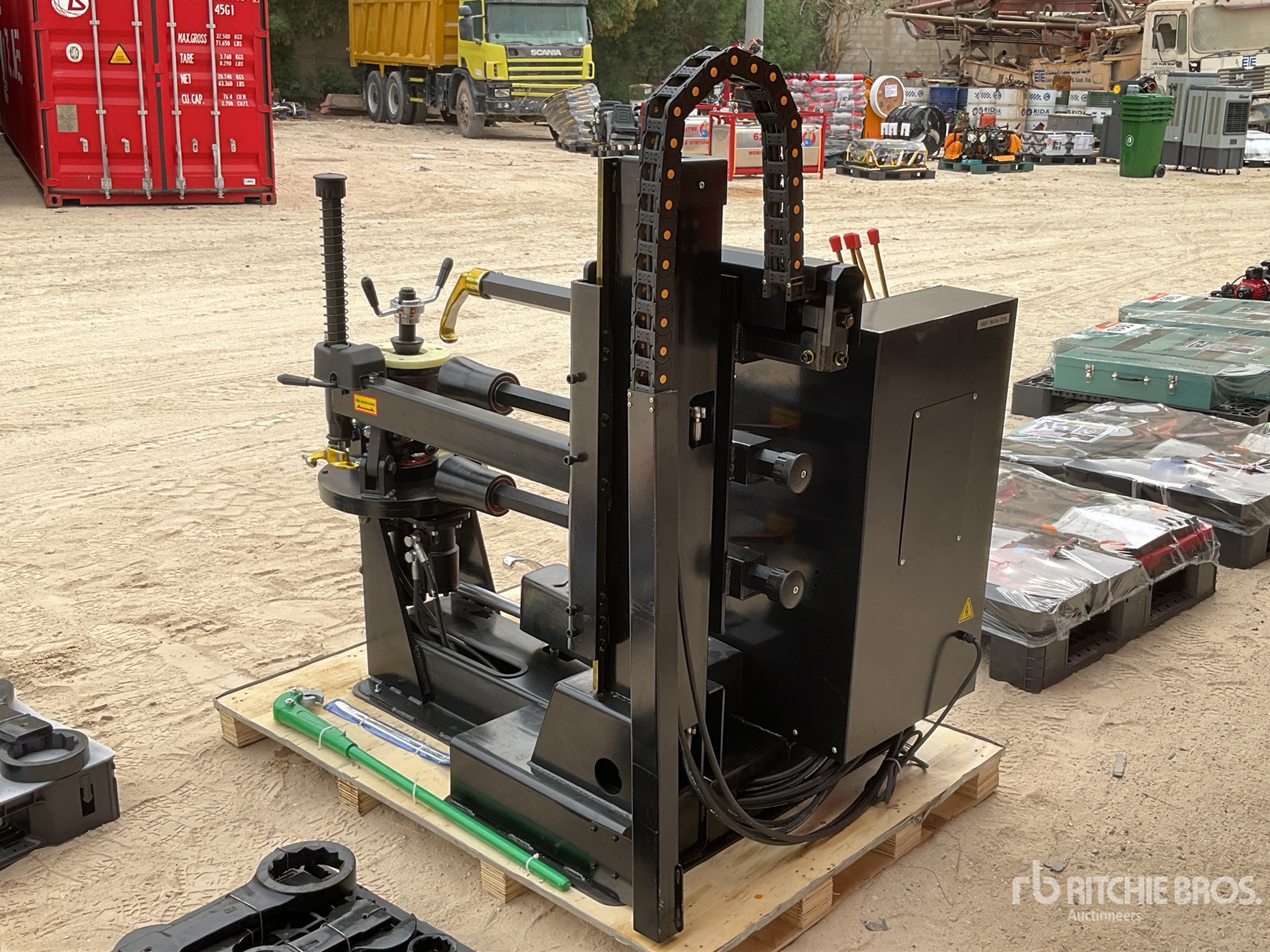 General Appearance with Bild, Ecke hinten rechts