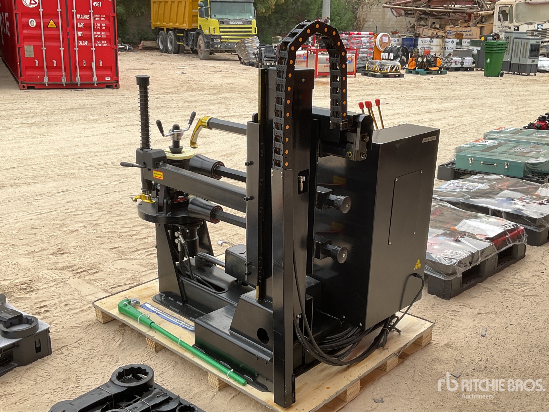 Aspect général with Image, coin arrière droit