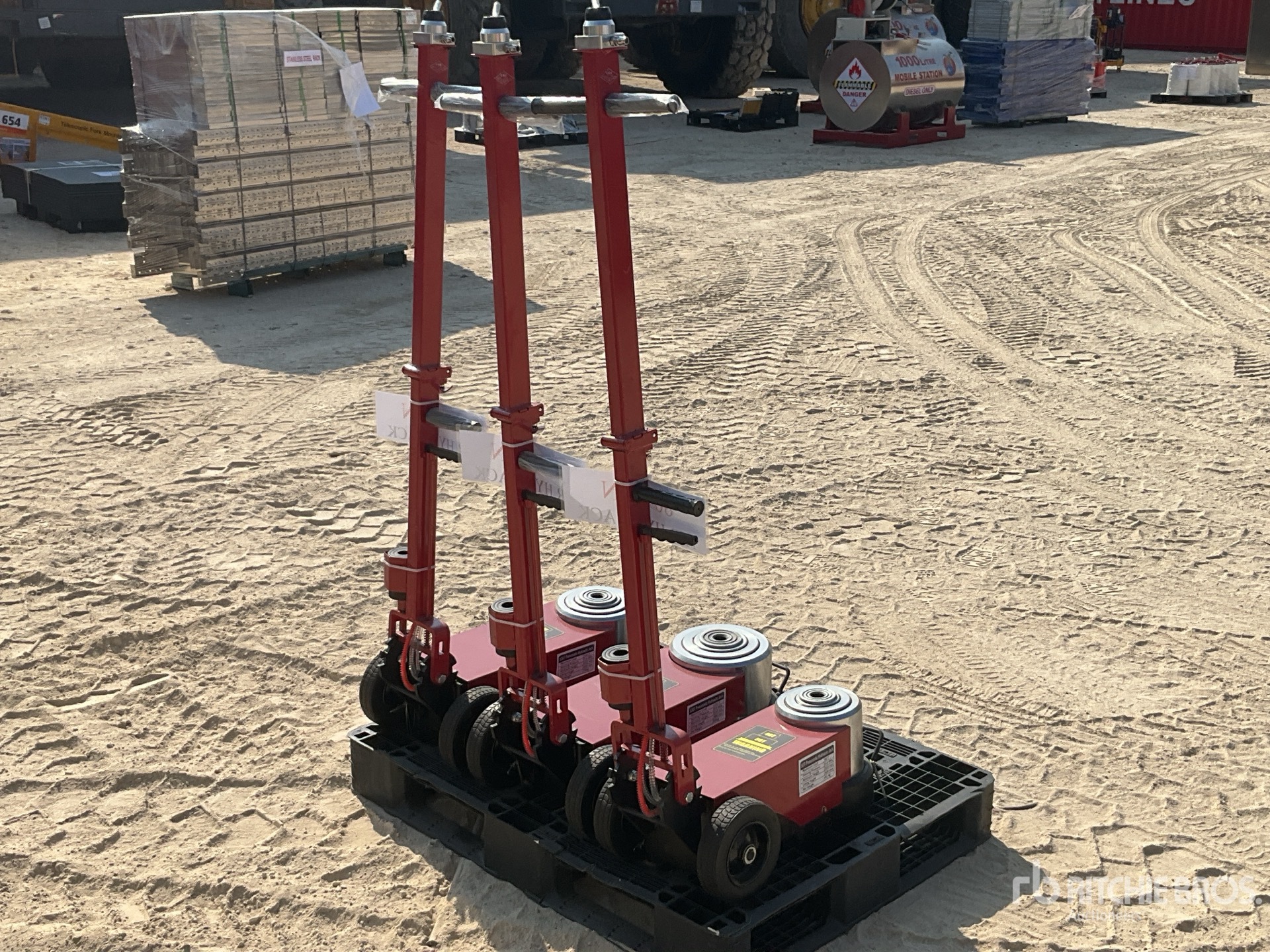 Aspect général with Image, coin arrière droit