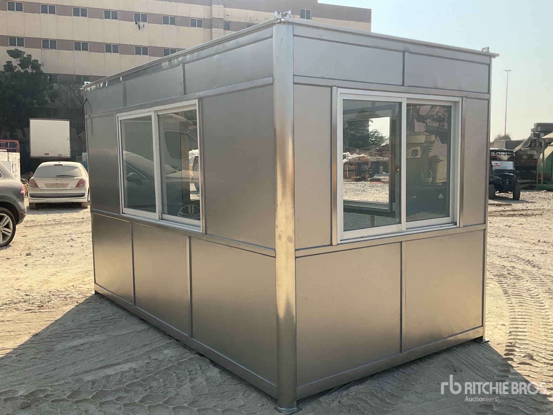 General Appearance with Zdjęcie, prawy dolny róg