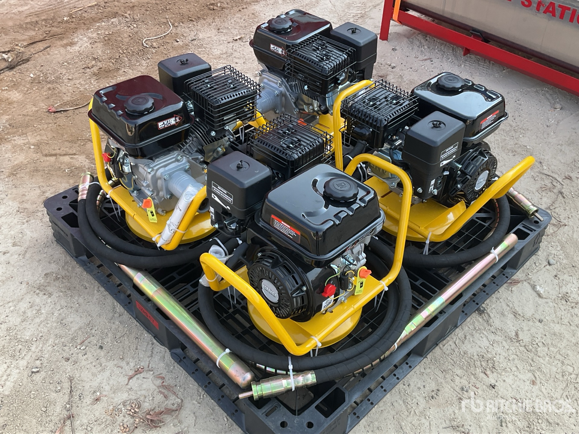 General Appearance with Bild, Ecke vorne rechts