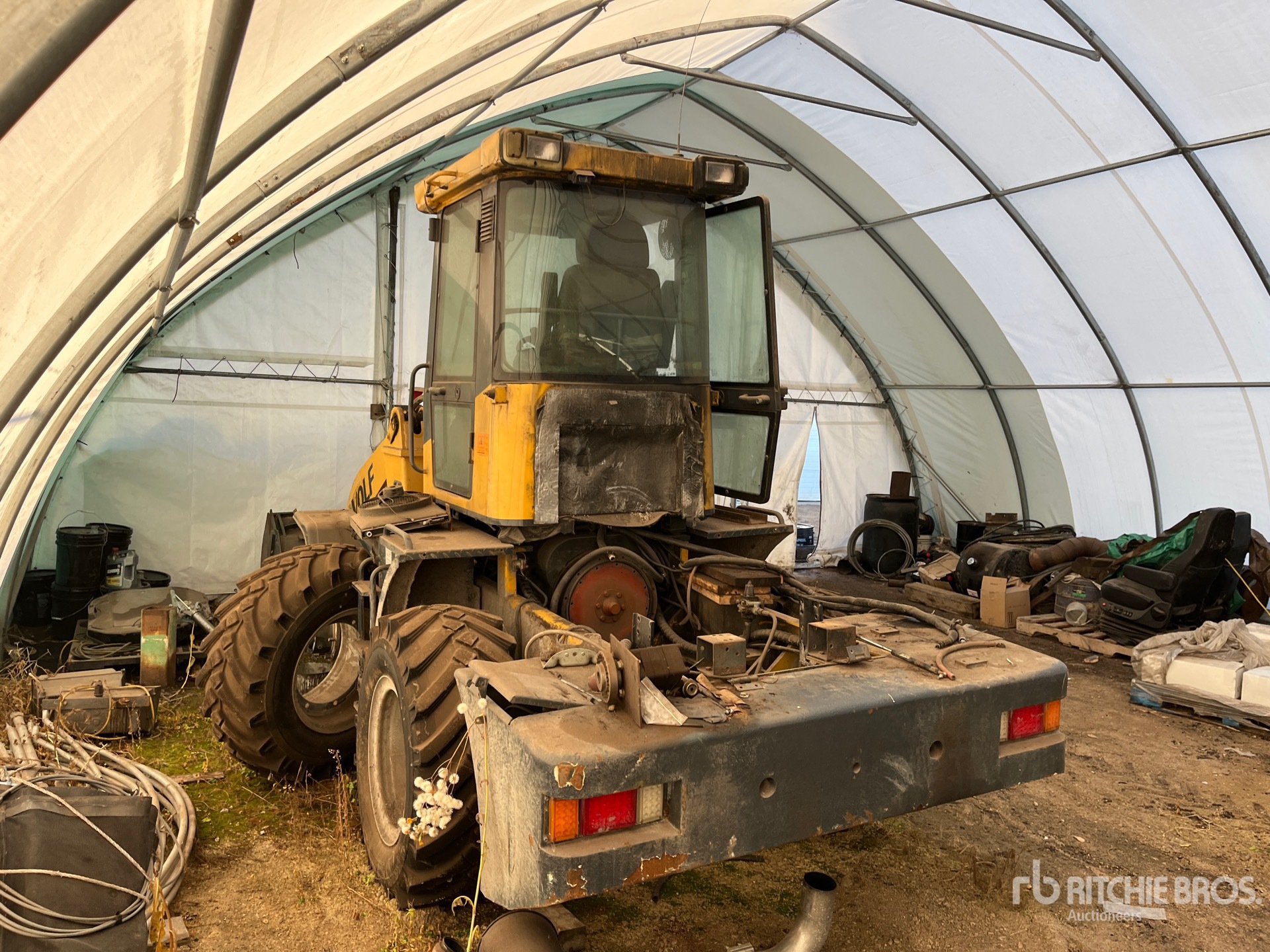 General Appearance with Picture, Left Rear Corner