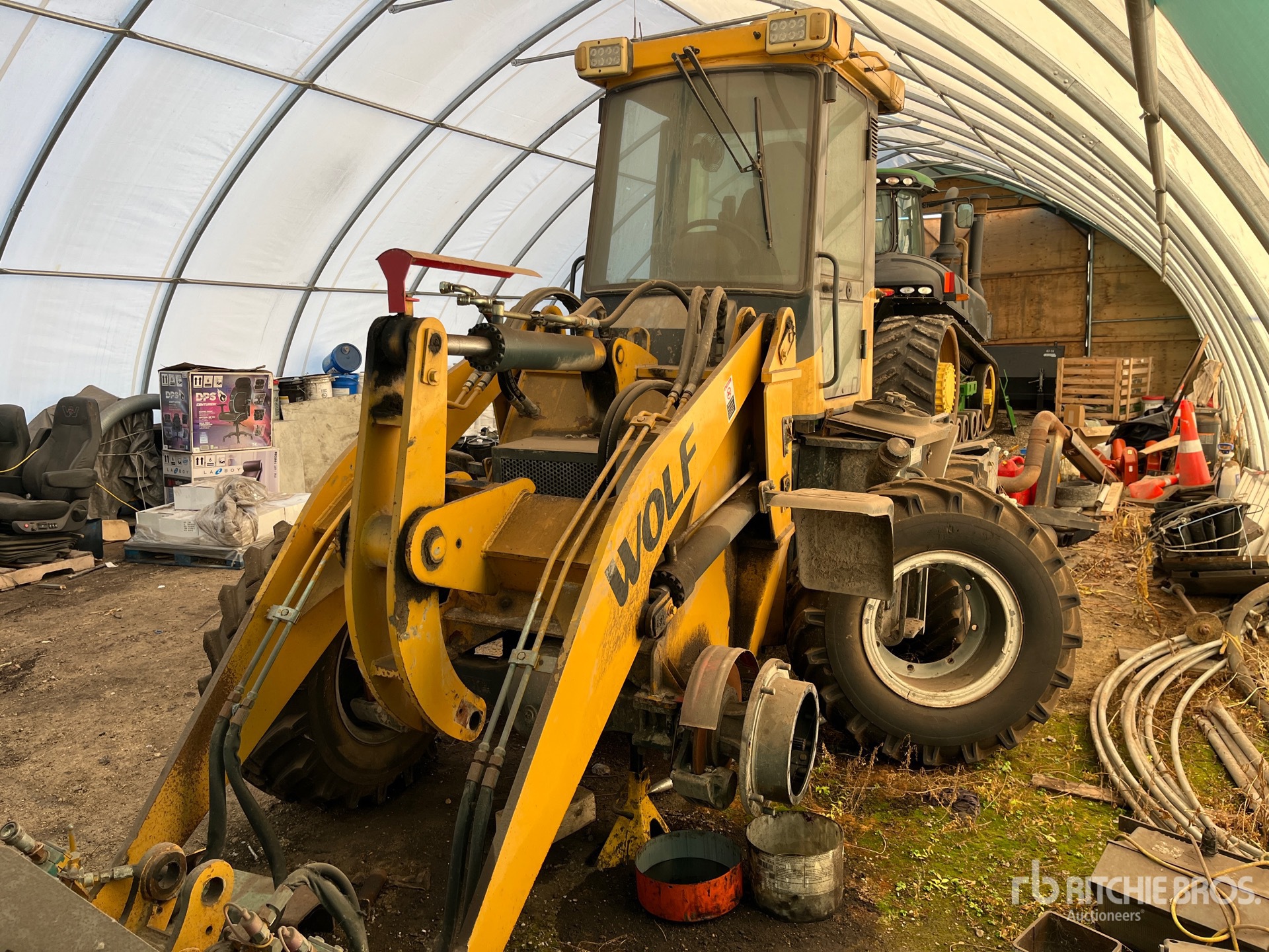 General Appearance with Picture, Left Front Corner