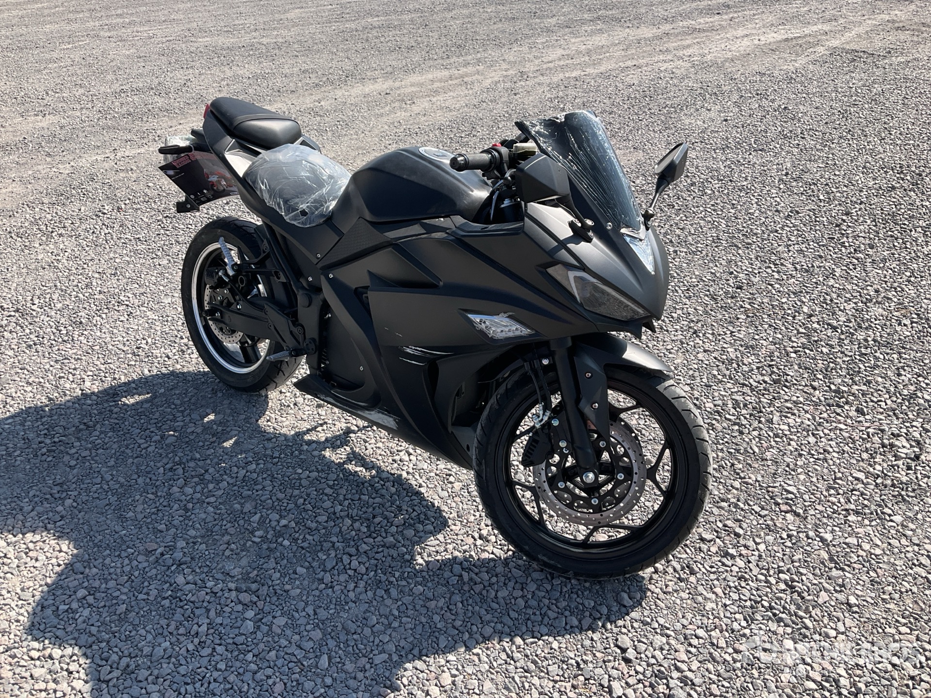 General Appearance with Imagen: esquina delantera derecha