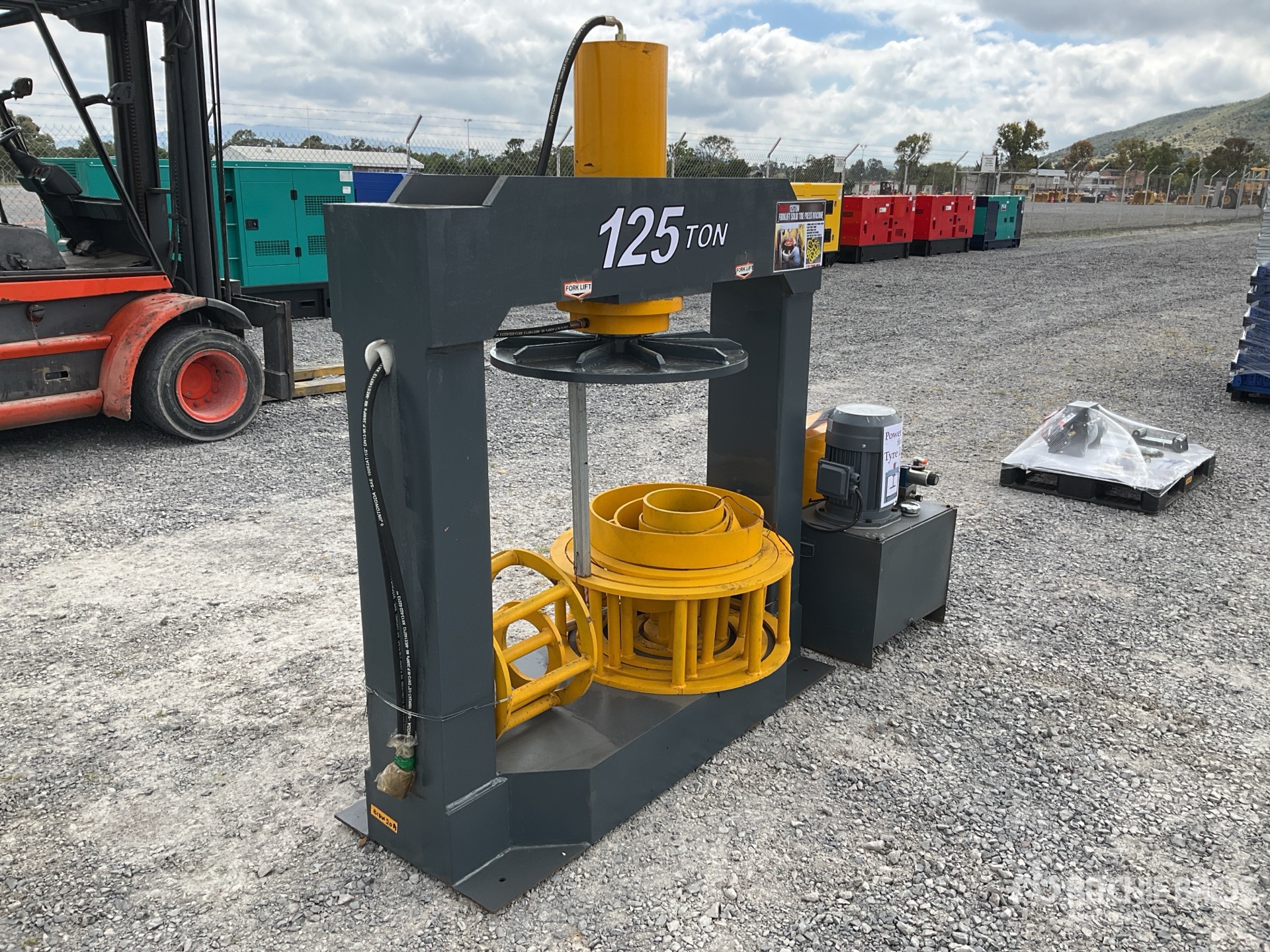 General Appearance with Picture, Right Rear Corner