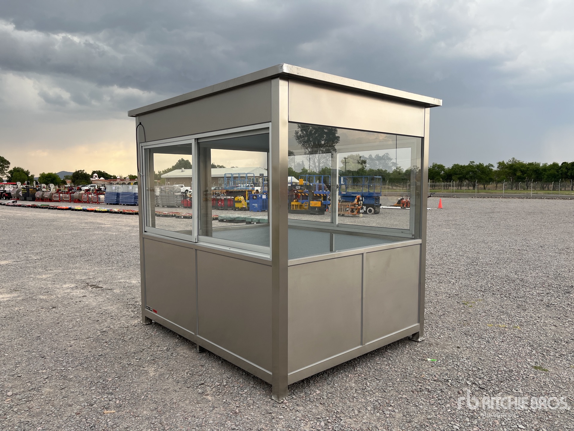 General Appearance with Imagen: esquina trasera izquierda