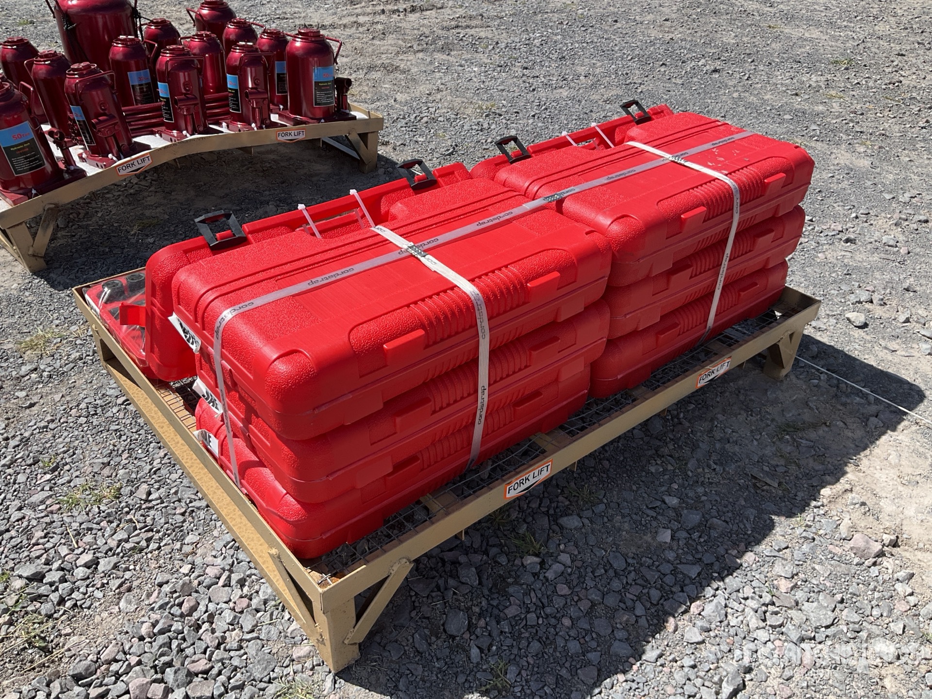 Aspect général with Image, coin arrière droit