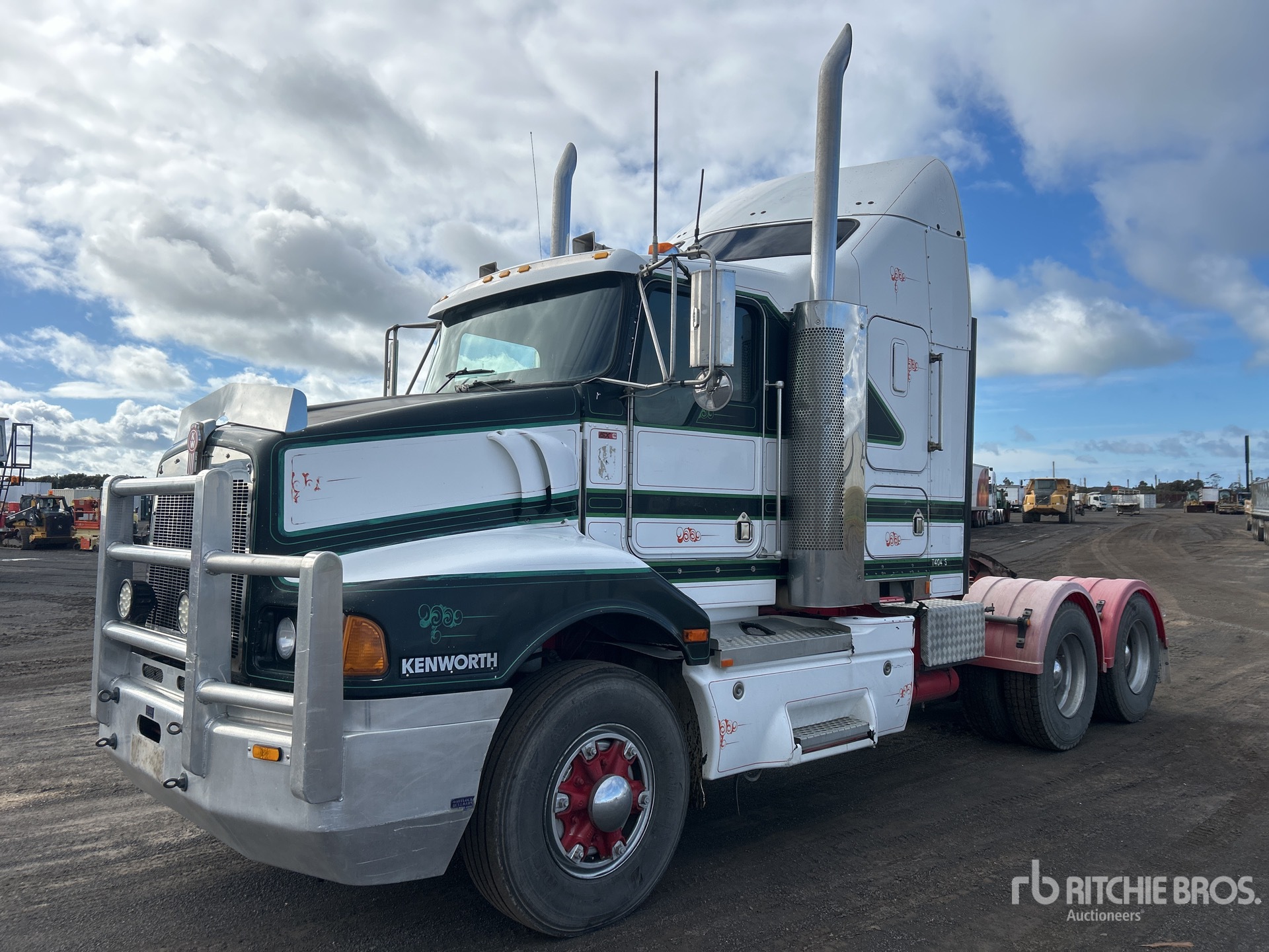 General Appearance with Picture, Right Front Corner