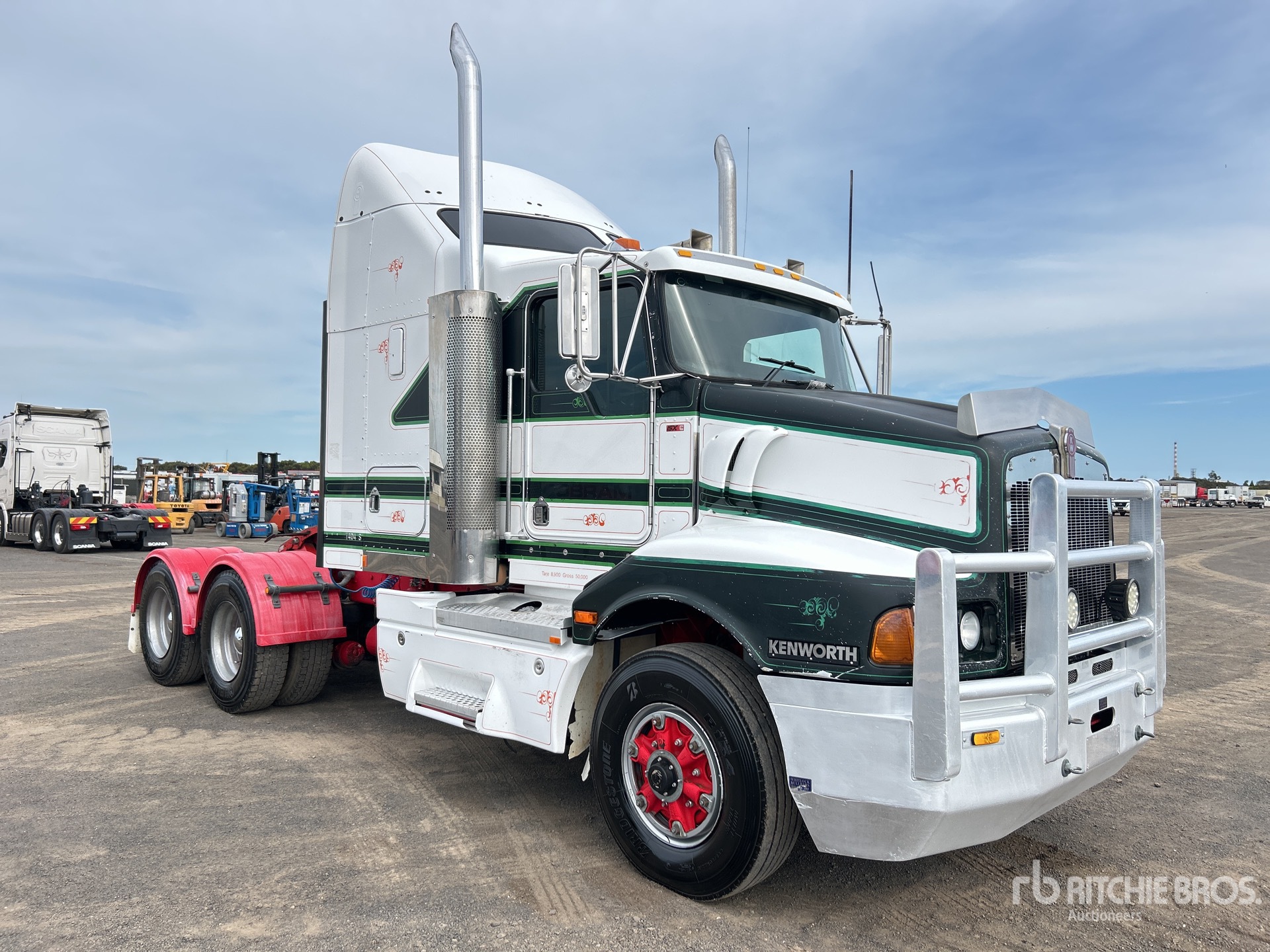 General Appearance with Picture, Left Front Corner