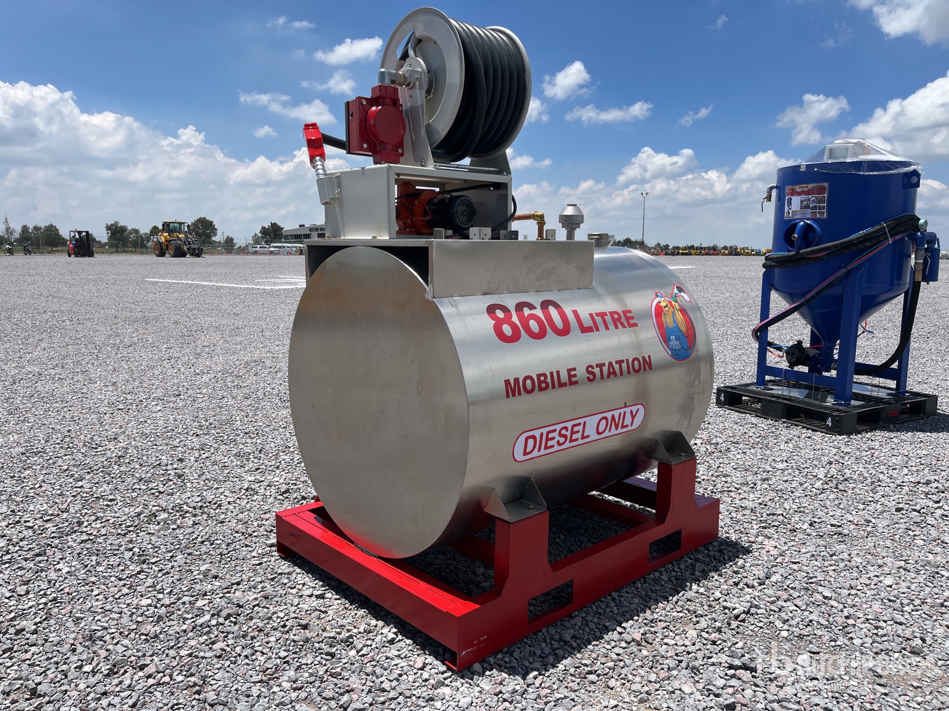 General Appearance with Picture, Left Front Corner