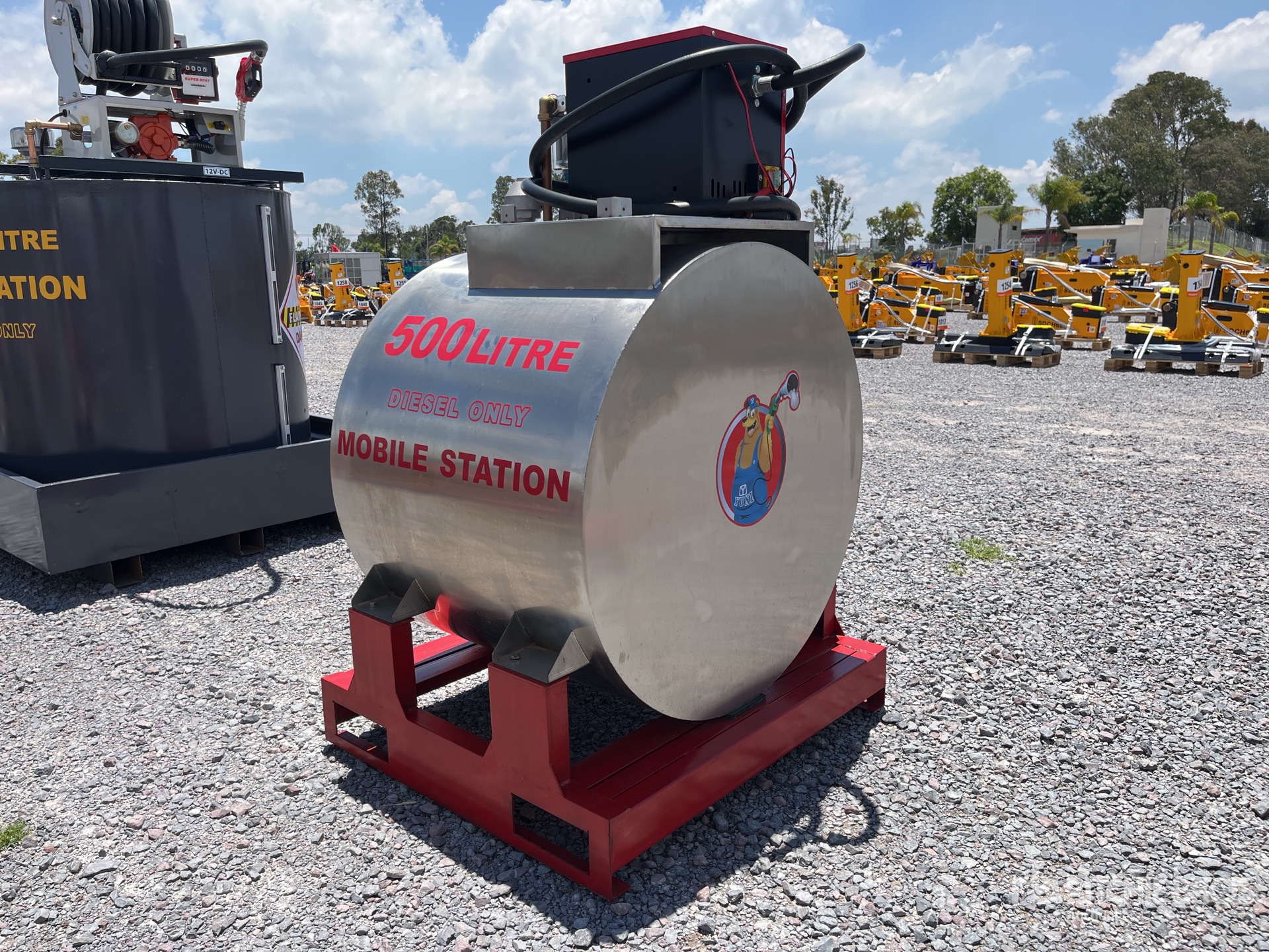 General Appearance with Picture, Right Rear Corner