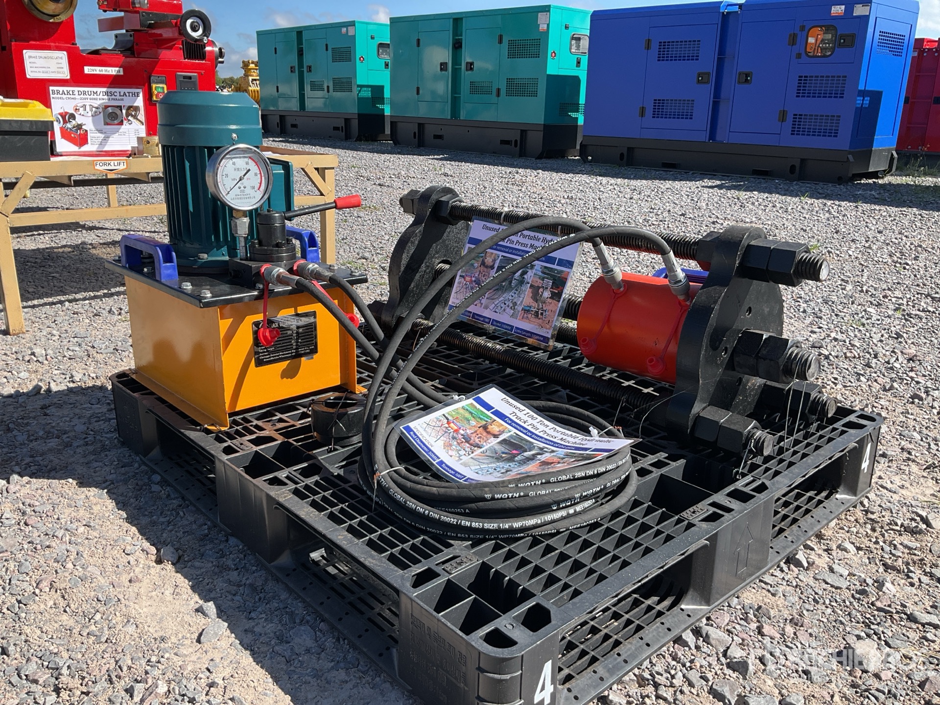 General Appearance with Picture, Right Front Corner