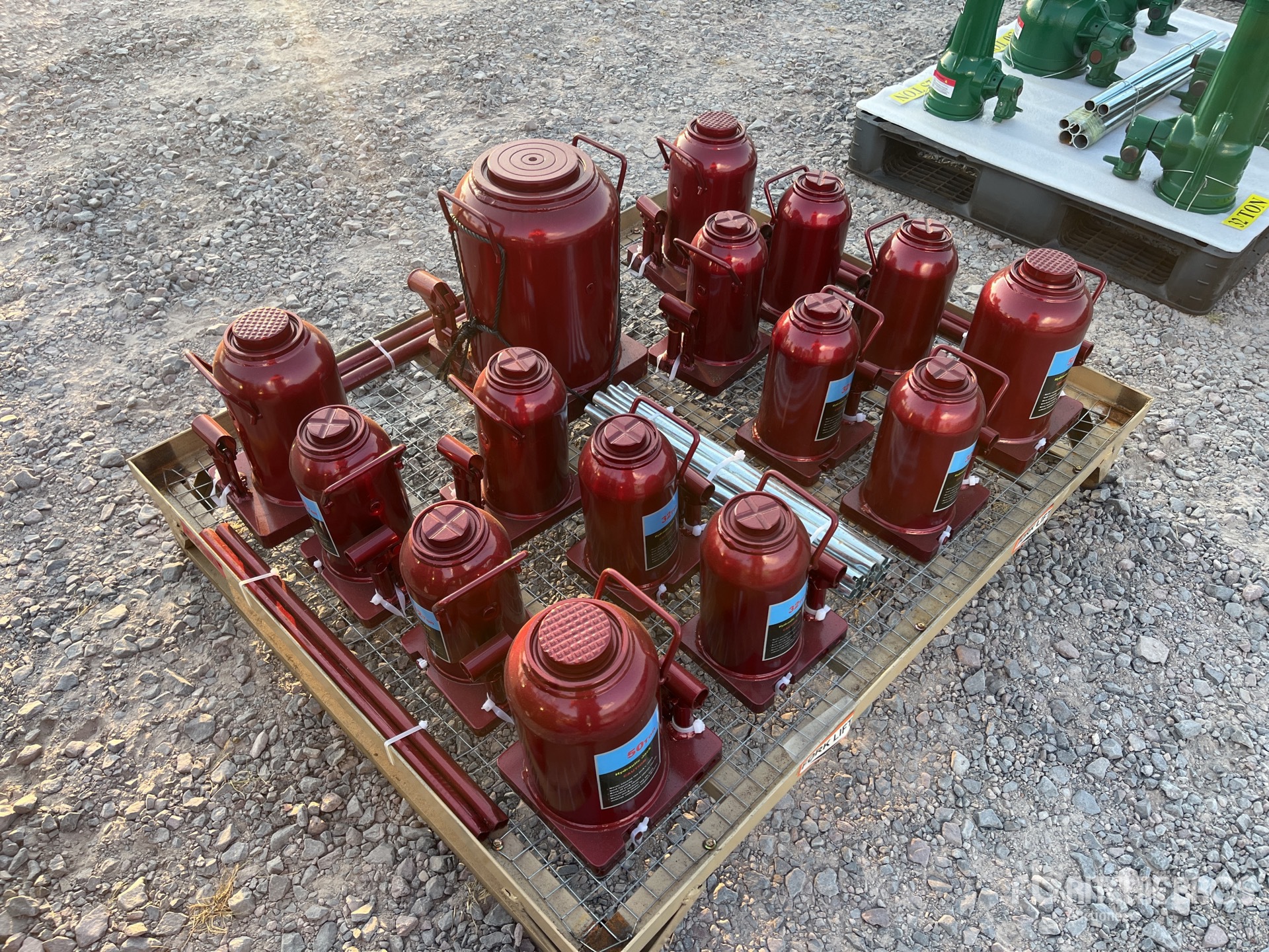 General Appearance with Foto, angolo anteriore sinistro