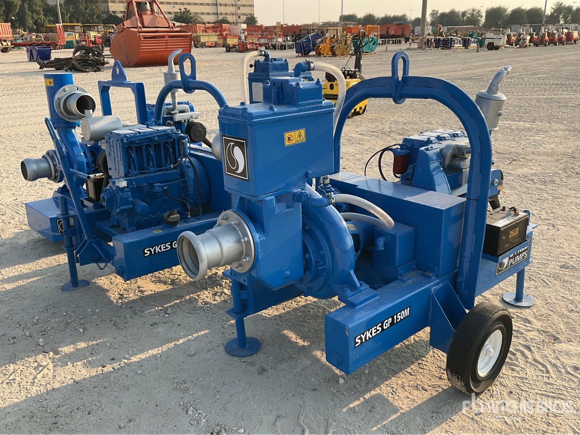 General Appearance with Foto, angolo anteriore destro