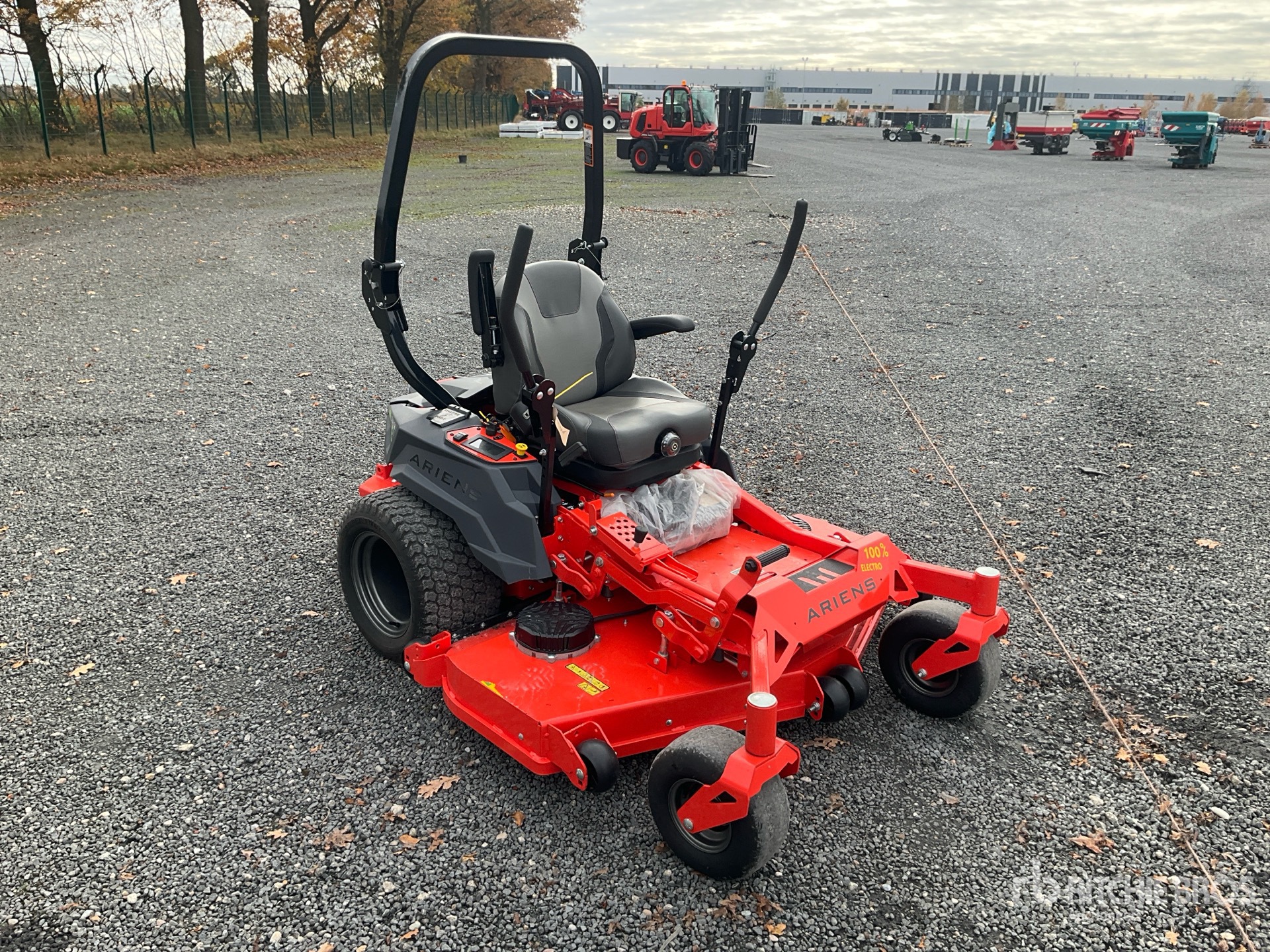 Aspect général with Image, coin avant droit