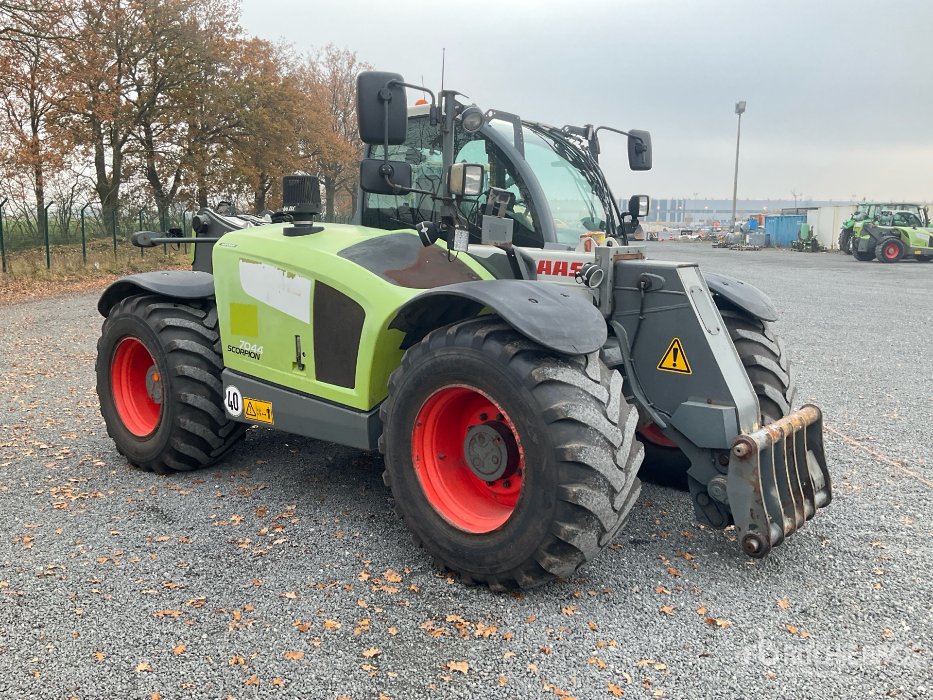 General Appearance with Picture, Right Front Corner