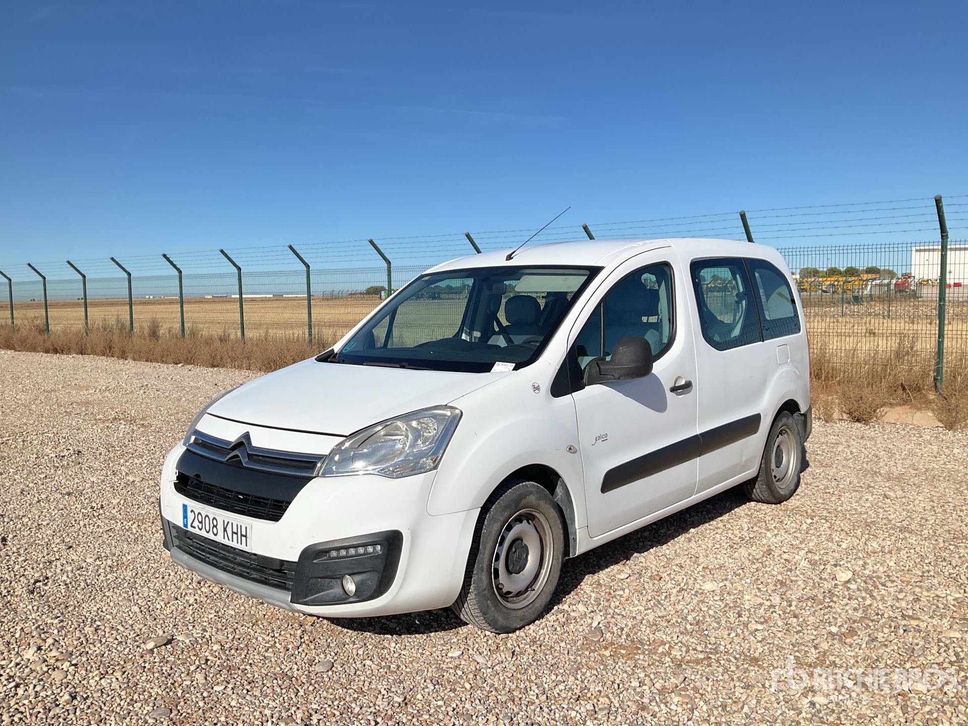 General Appearance with Operation Video