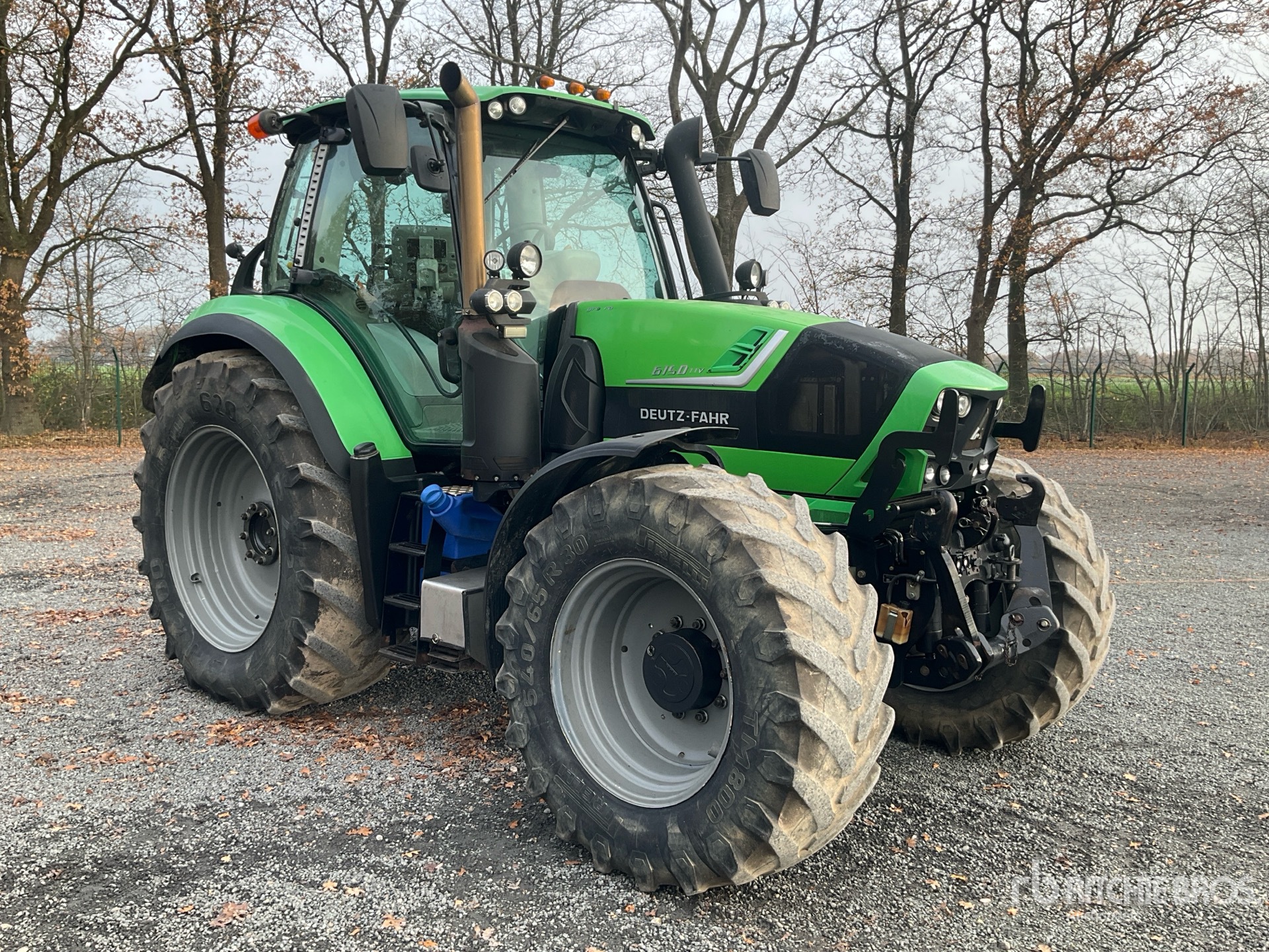 General Appearance with Image, coin avant droit