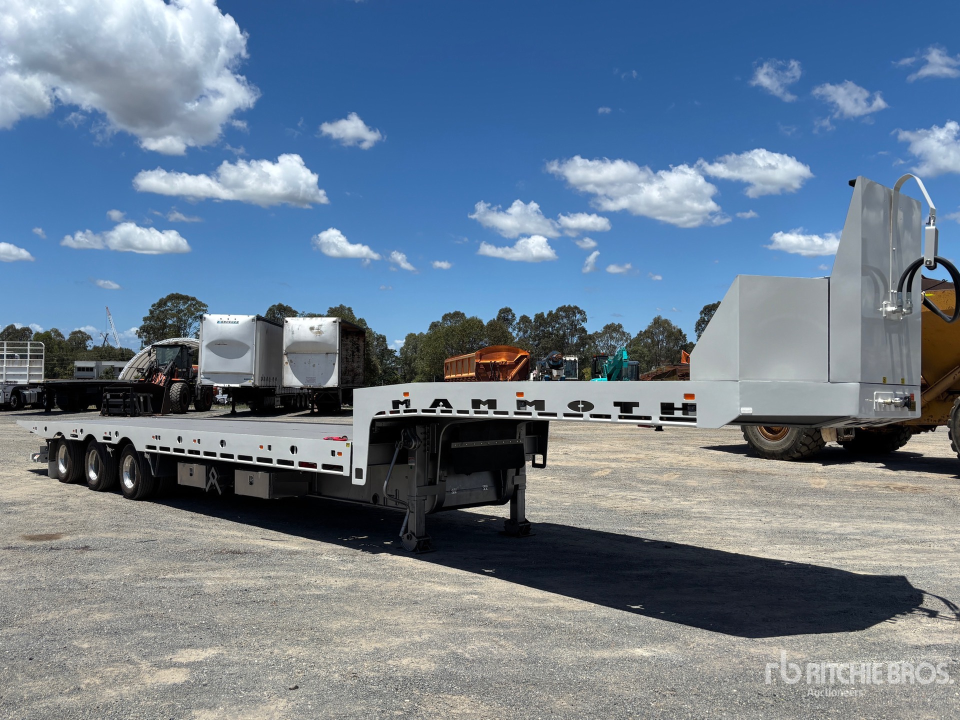 General Appearance with Picture, Left Front Corner