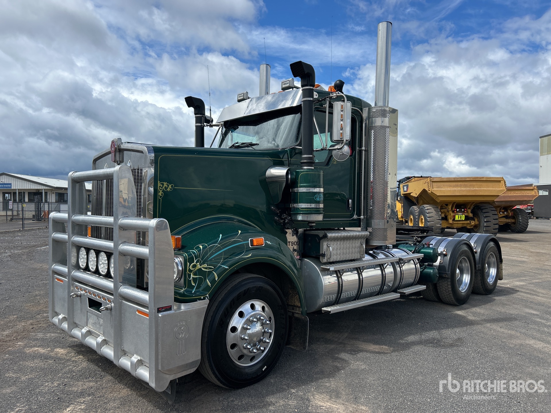 General Appearance with Picture, Right Front Corner