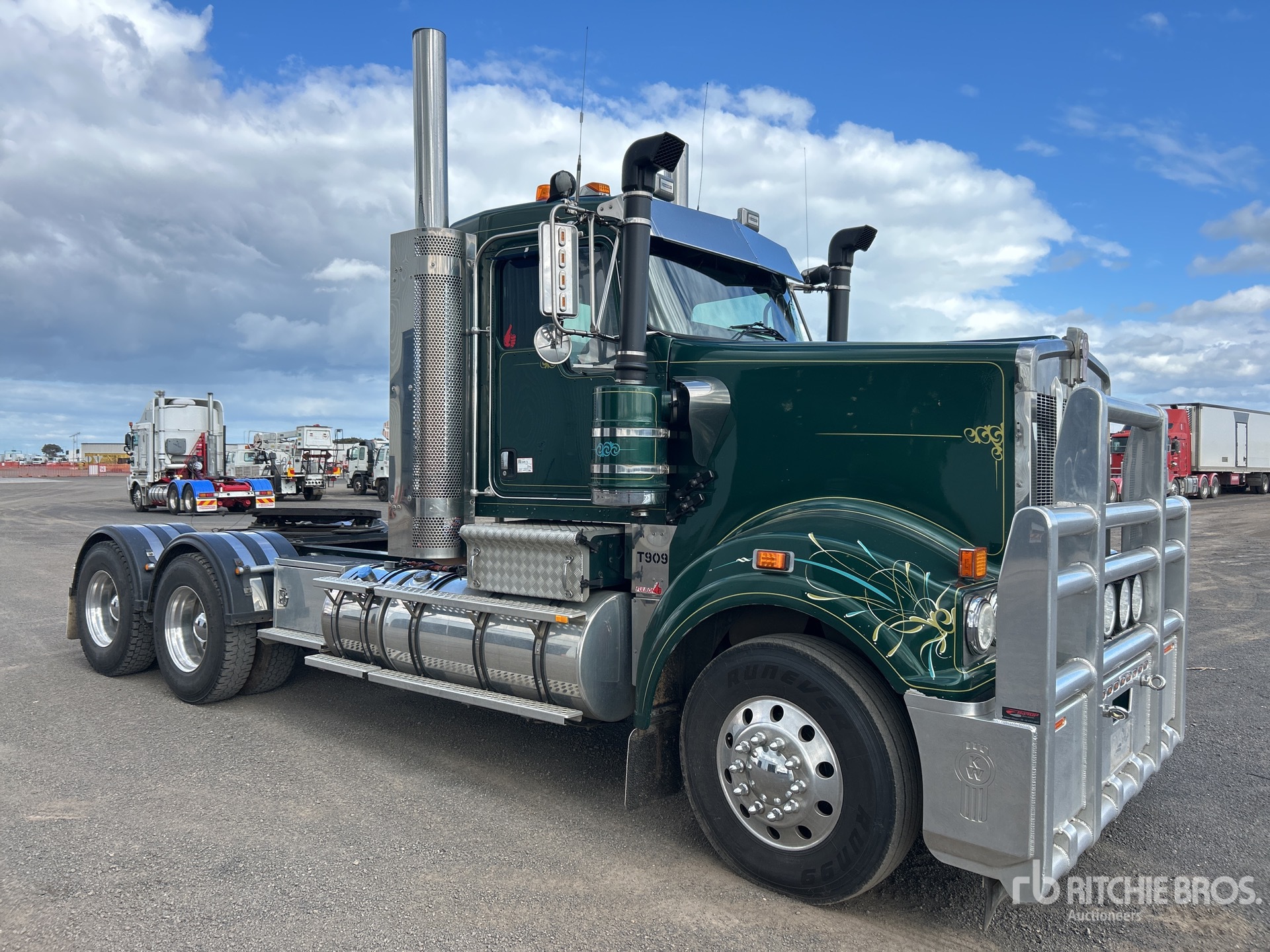 General Appearance with Image, coin avant gauche