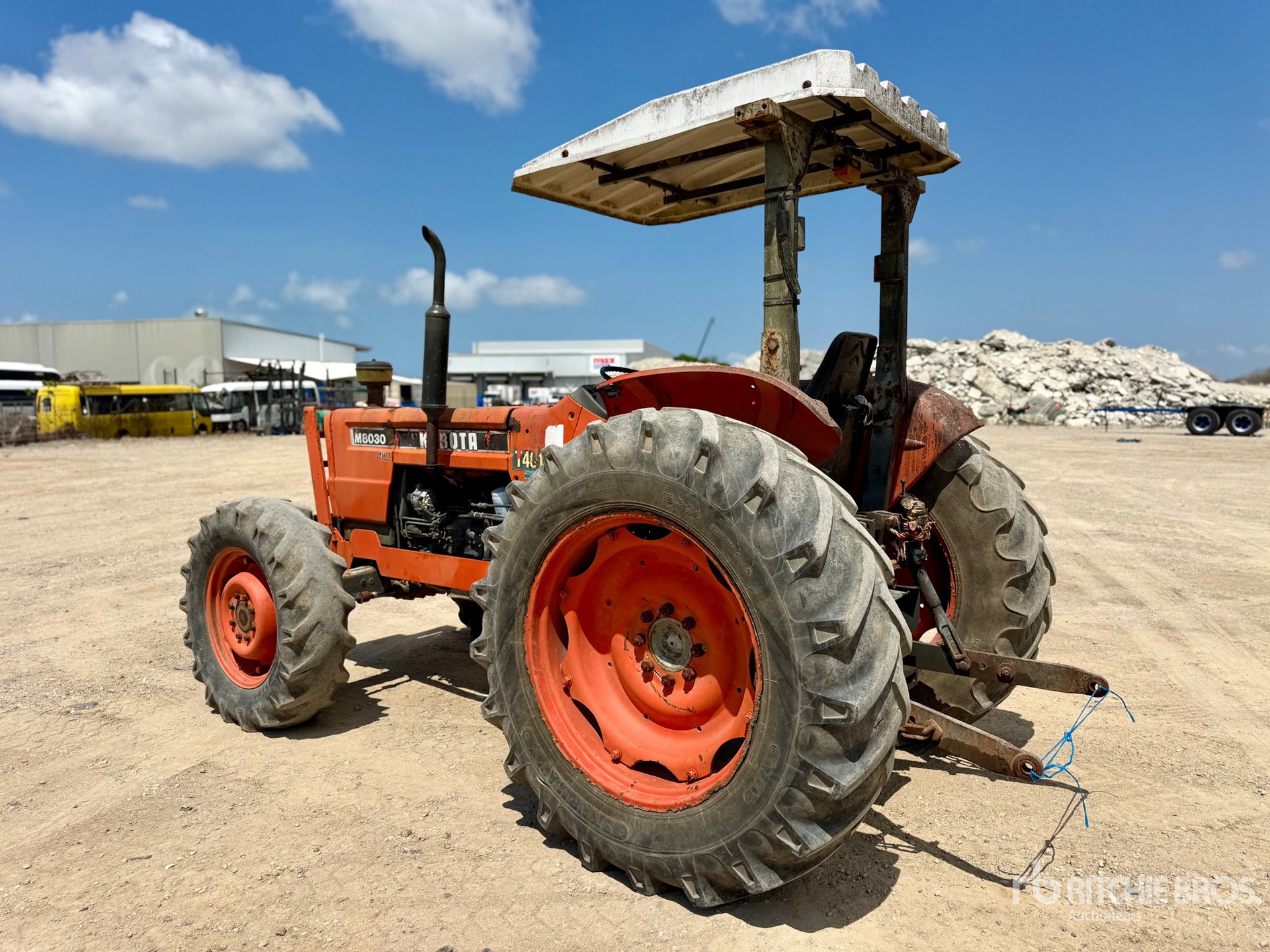 General Appearance with Picture, Left Rear Corner