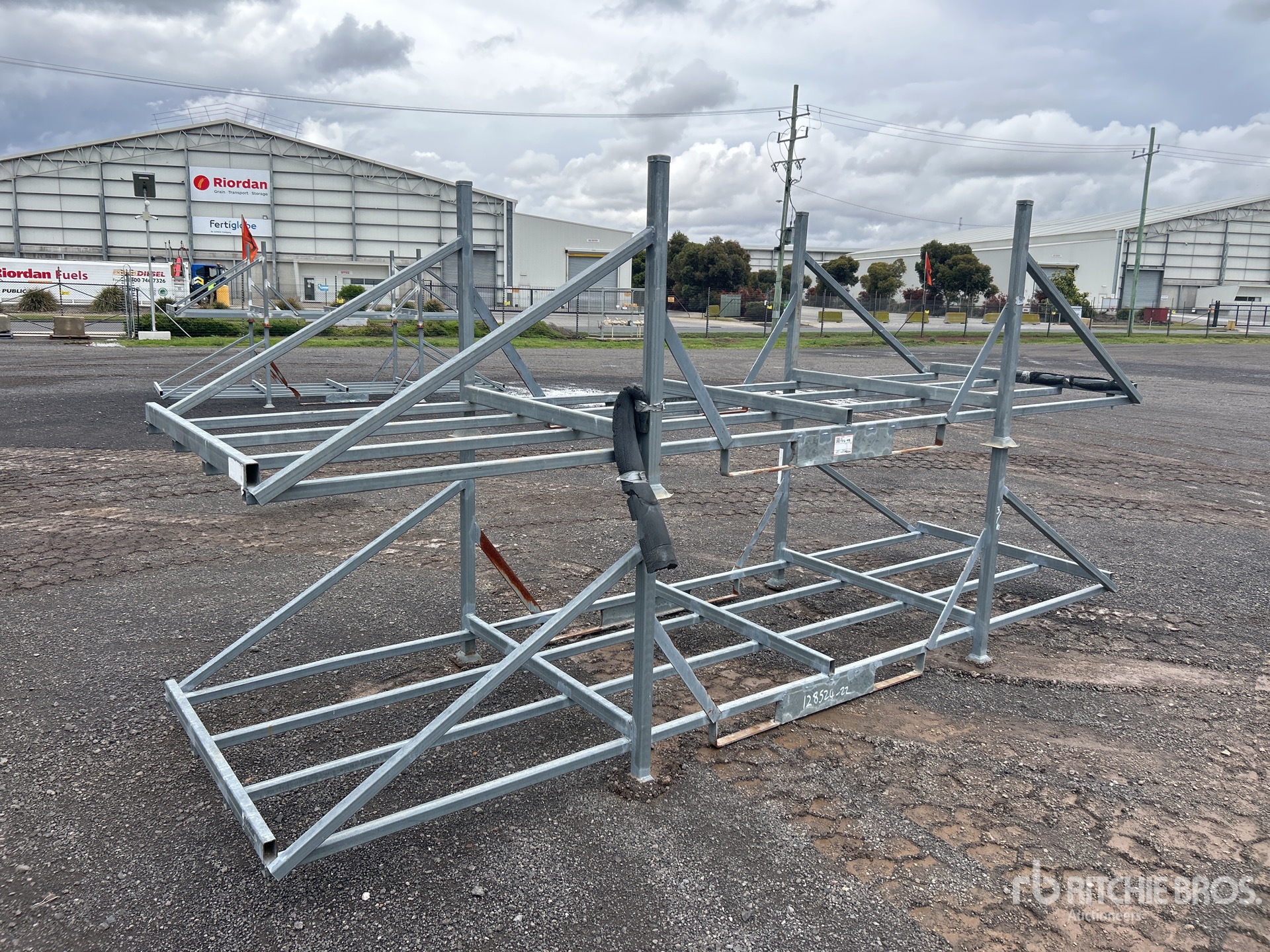 General Appearance with Image, coin avant droit