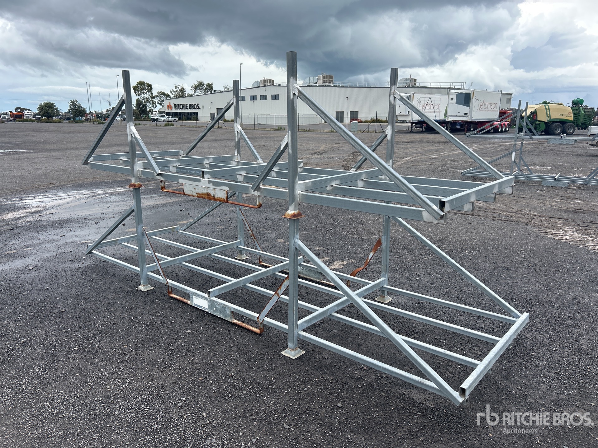 General Appearance with Image, coin arrière droit