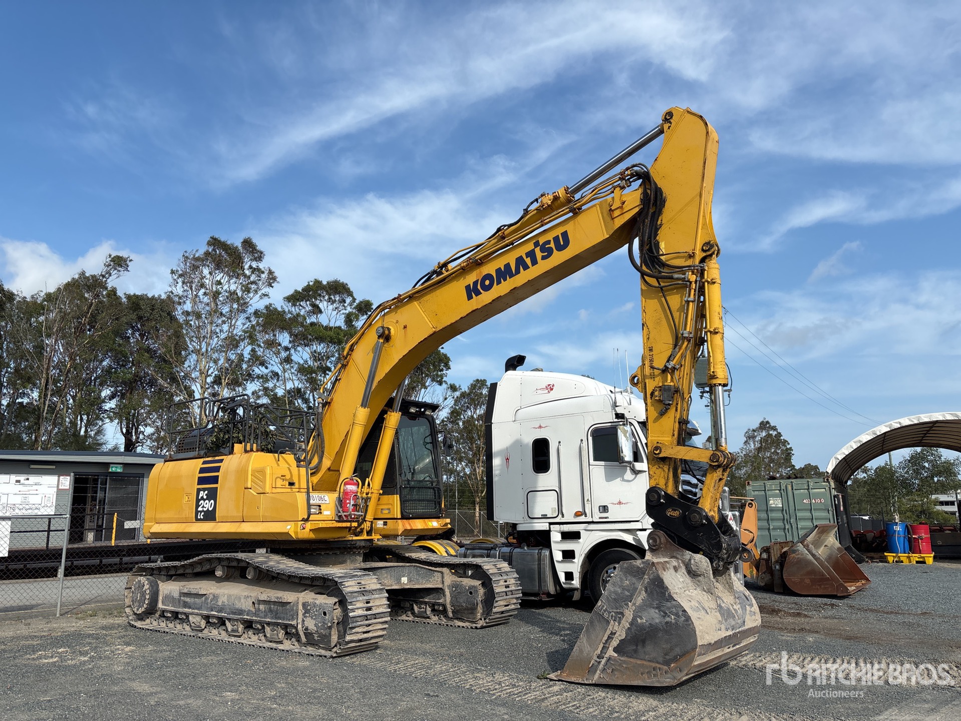 General Appearance with Picture, Left Front Corner