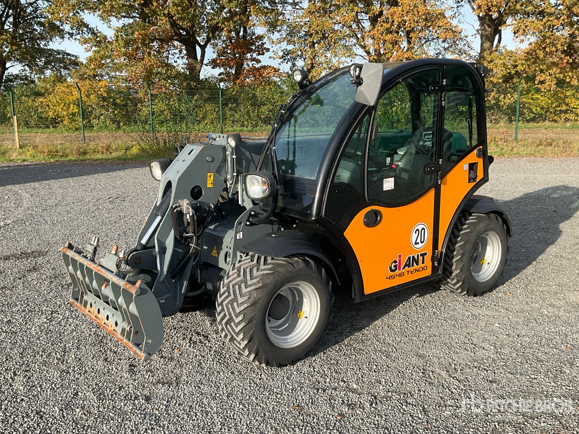 General Appearance with Picture, Left Front Corner