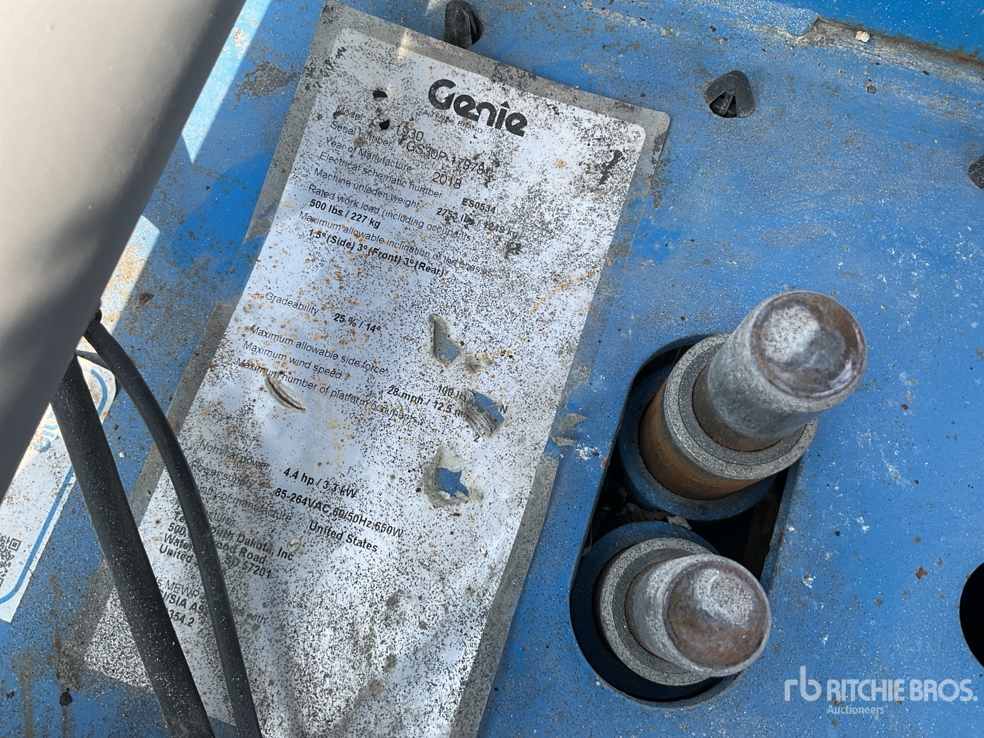 General Appearance with Numéro de série/Numéro d'identification du véhicule automobile