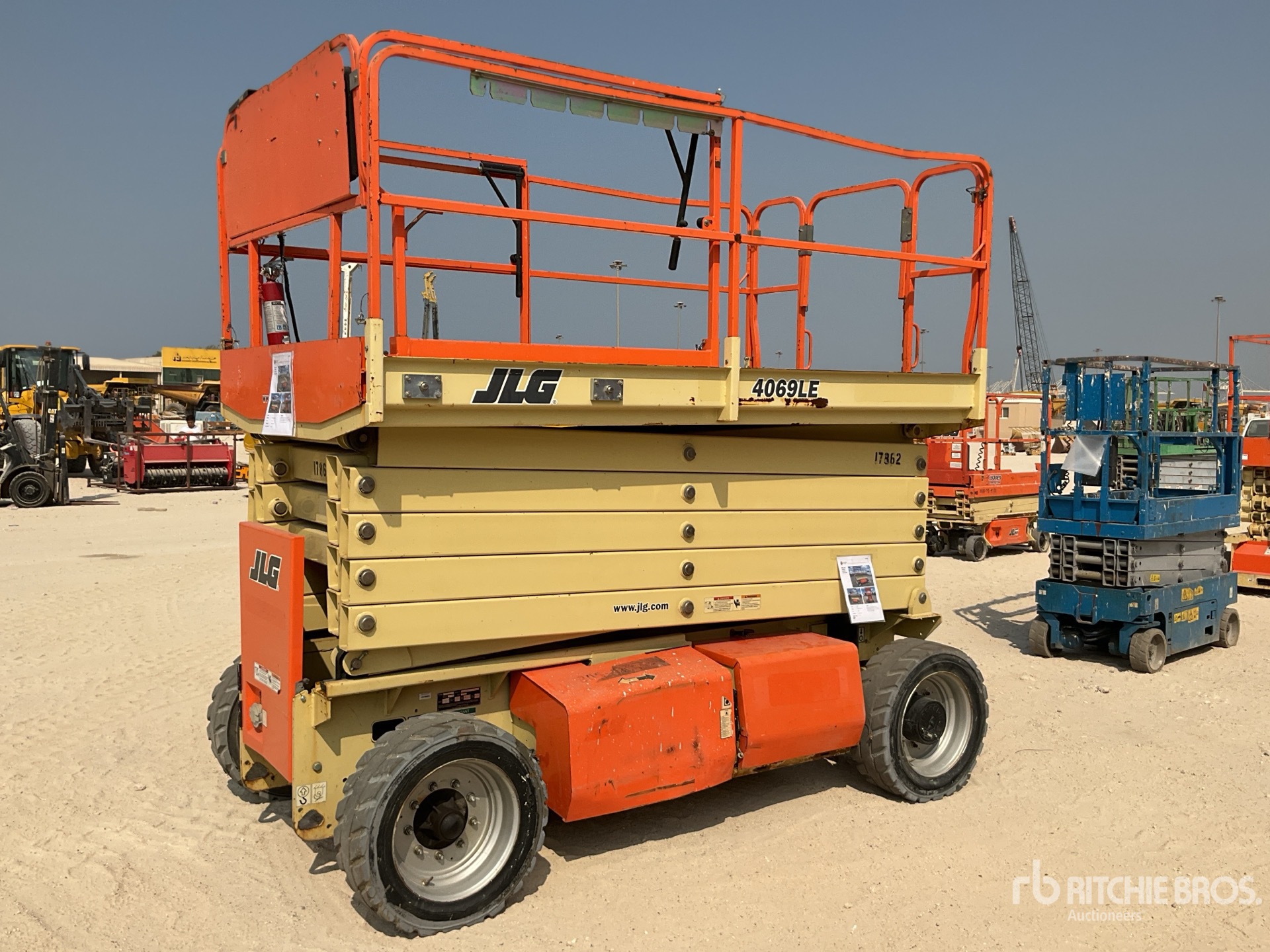 General Appearance with Image, coin avant droit