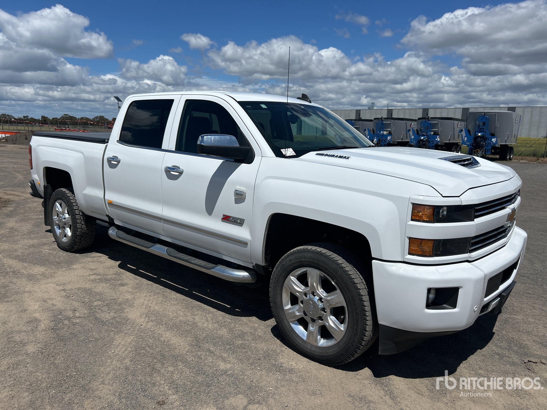 General Appearance with Picture, Left Front Corner