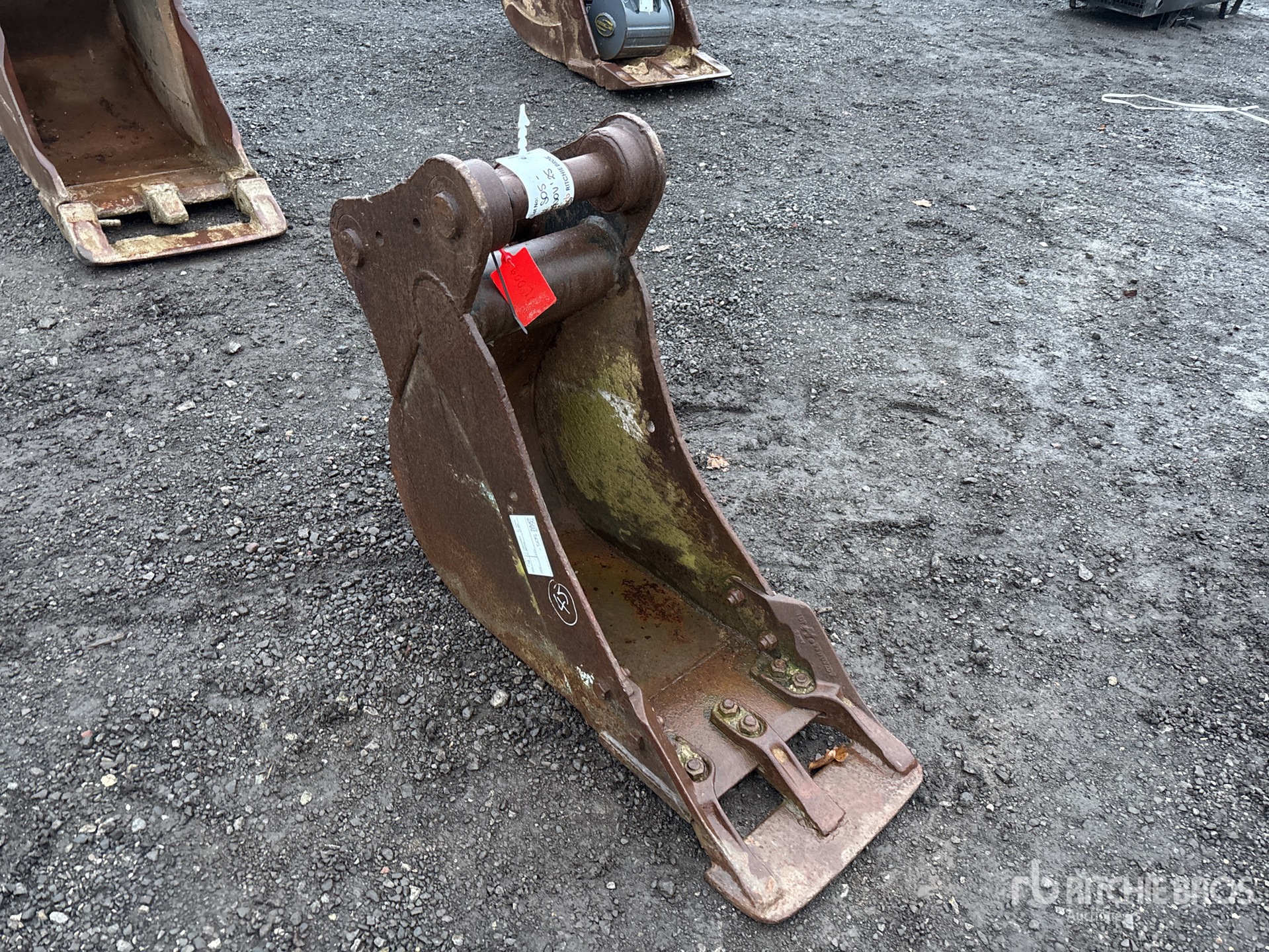 Aspect général with Image, coin avant droit