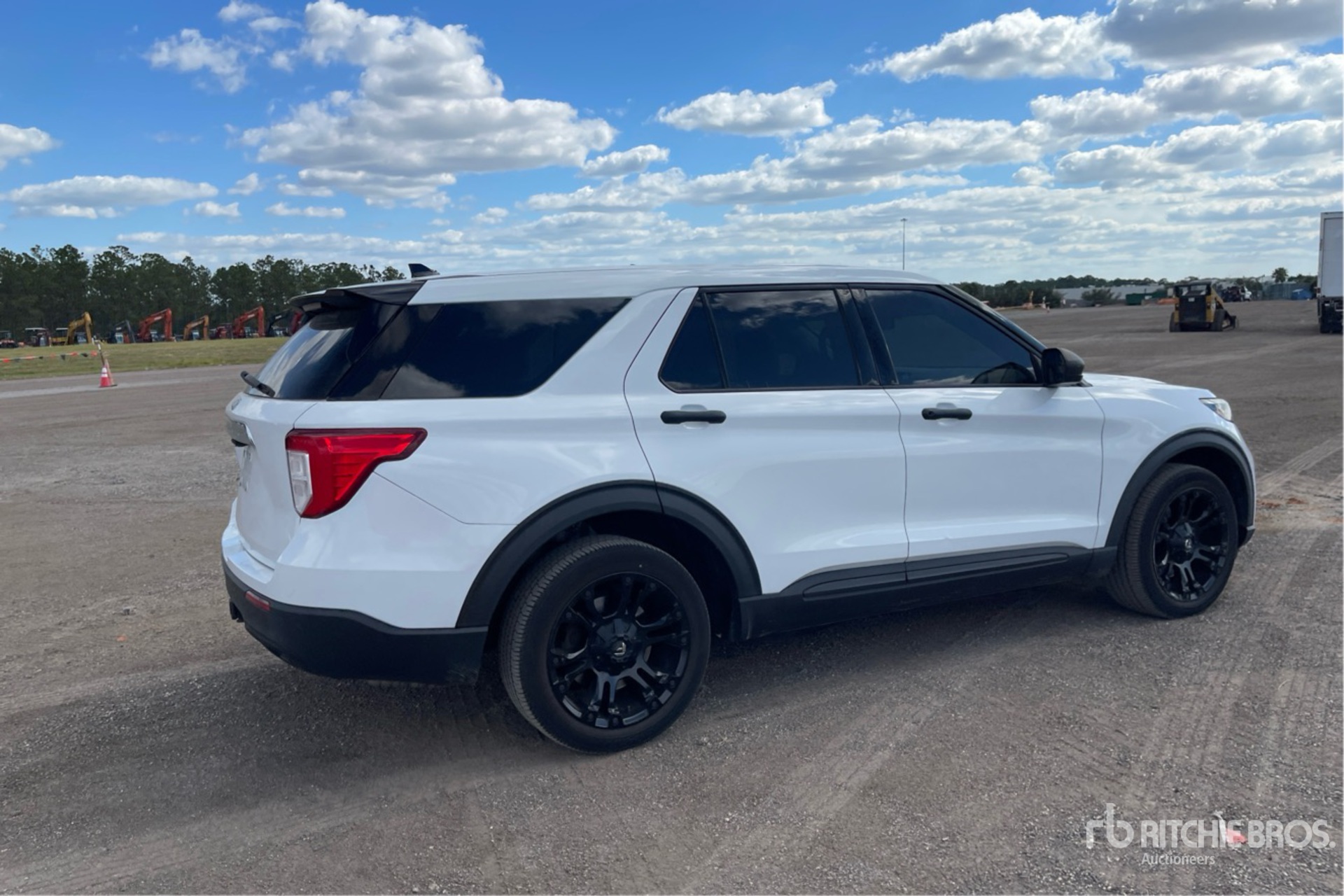 General Appearance with Imagen: esquina trasera derecha