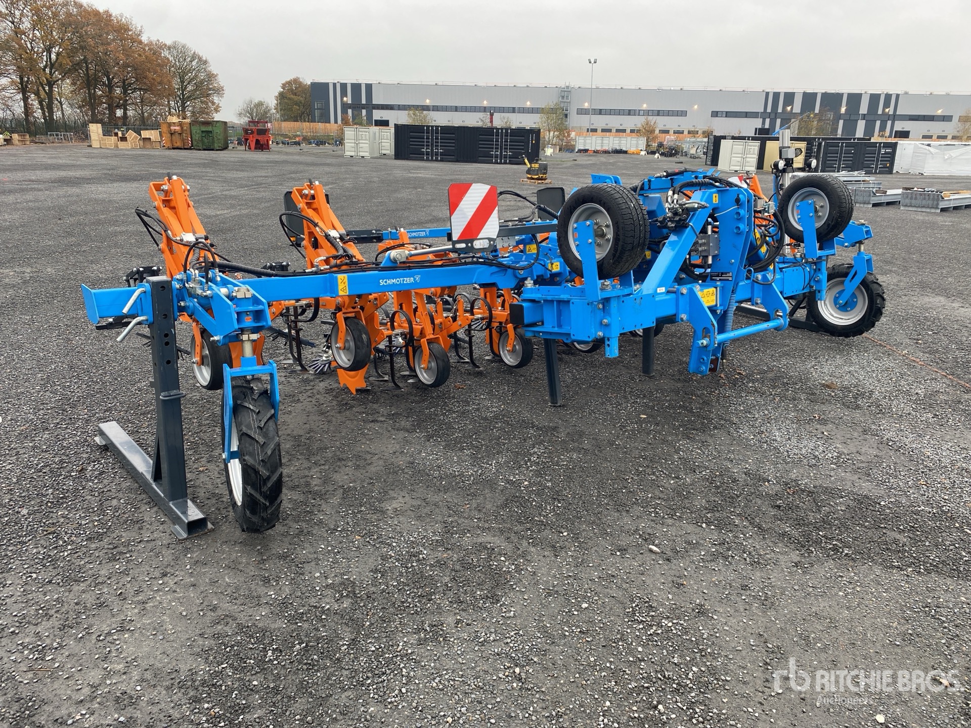 General Appearance with Foto, angolo anteriore destro